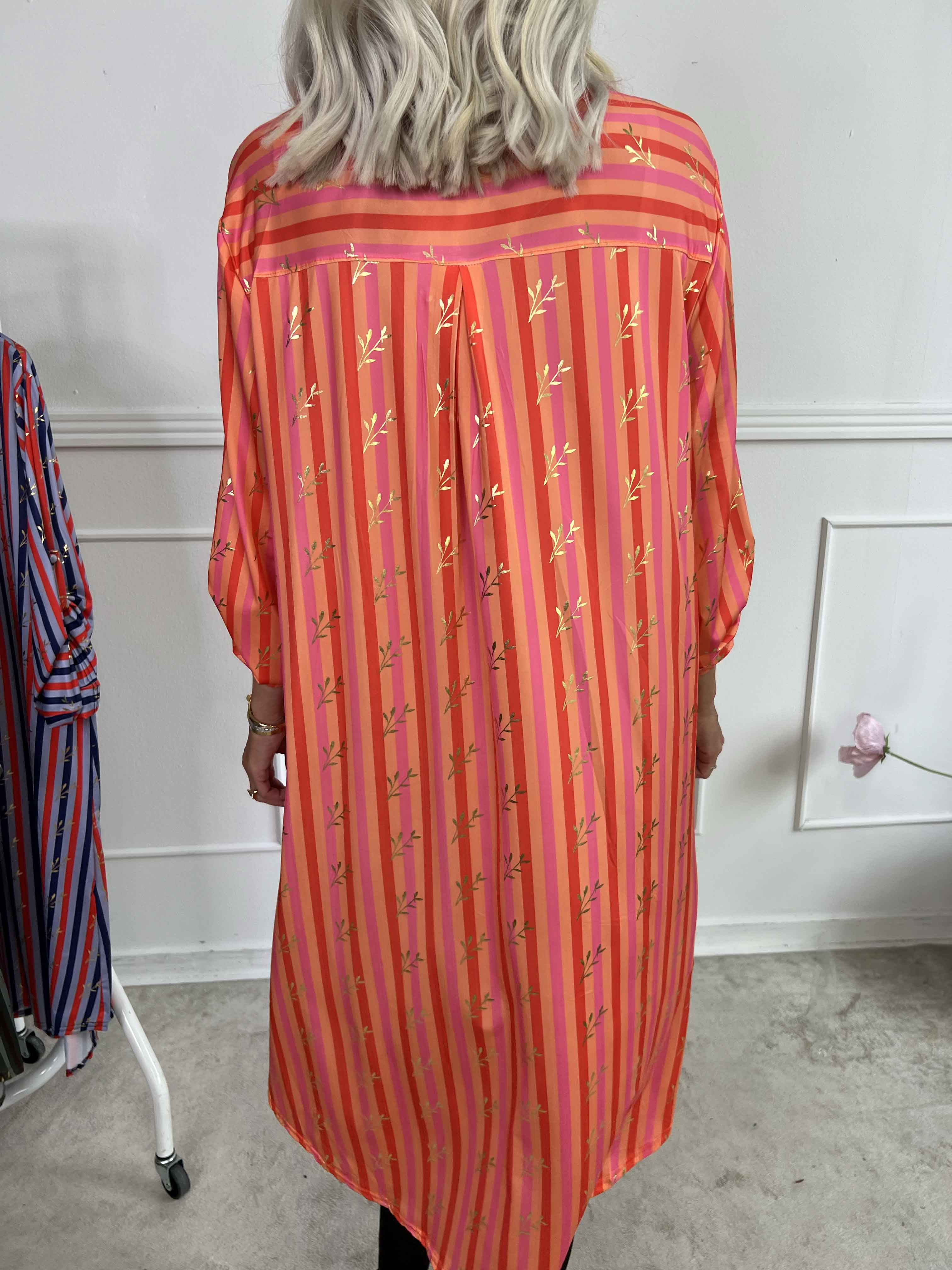 Ebba Stripe Long - Elastisk stribet kjole med guld blade