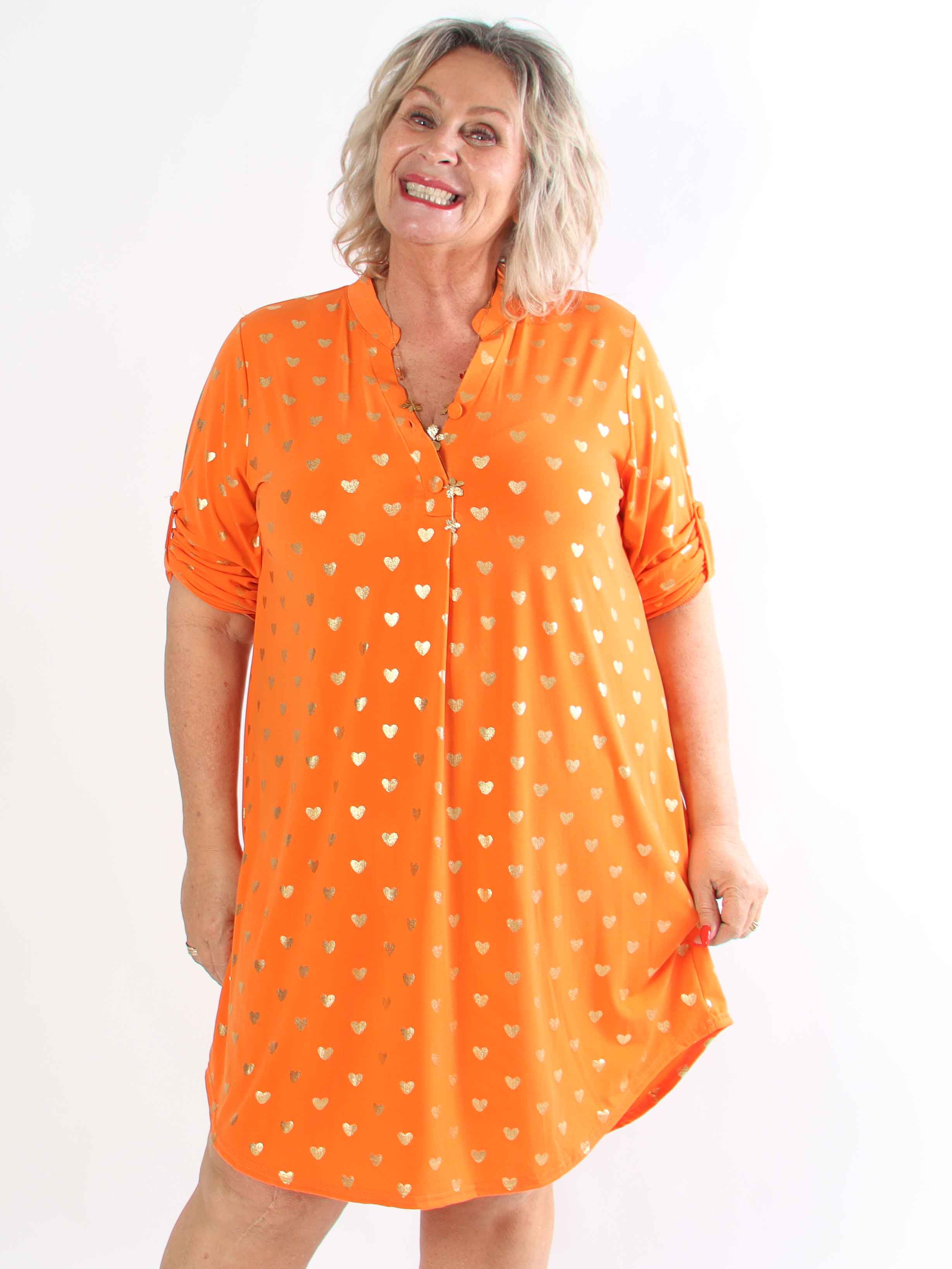 Ebba Gold Heart - Elastisk plus size kjole med guld hjerte detaljer