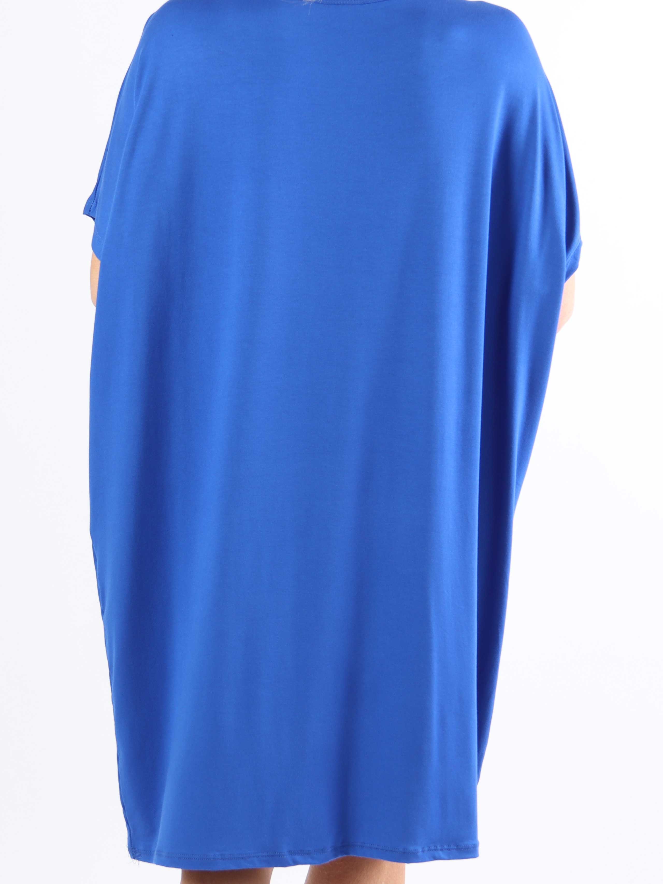 Edina - Plus size t-shirtkjole i viskoseblanding med tryk