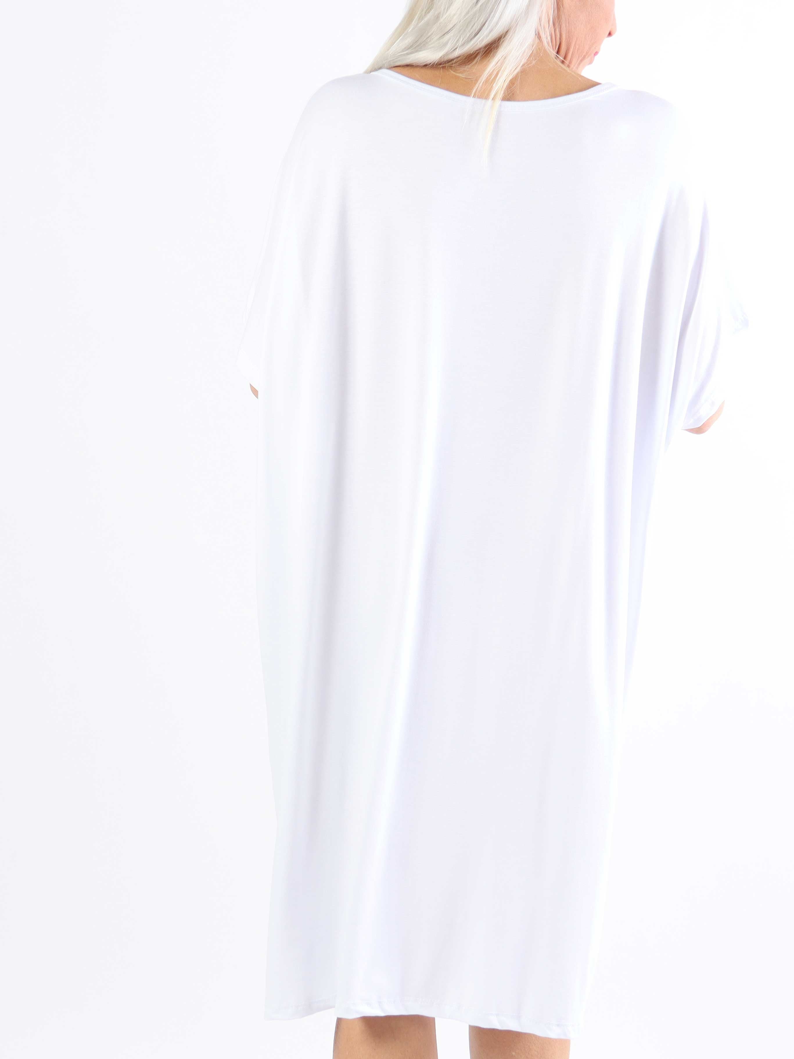 Edina - Plus size t-shirtkjole i viskoseblanding med tryk