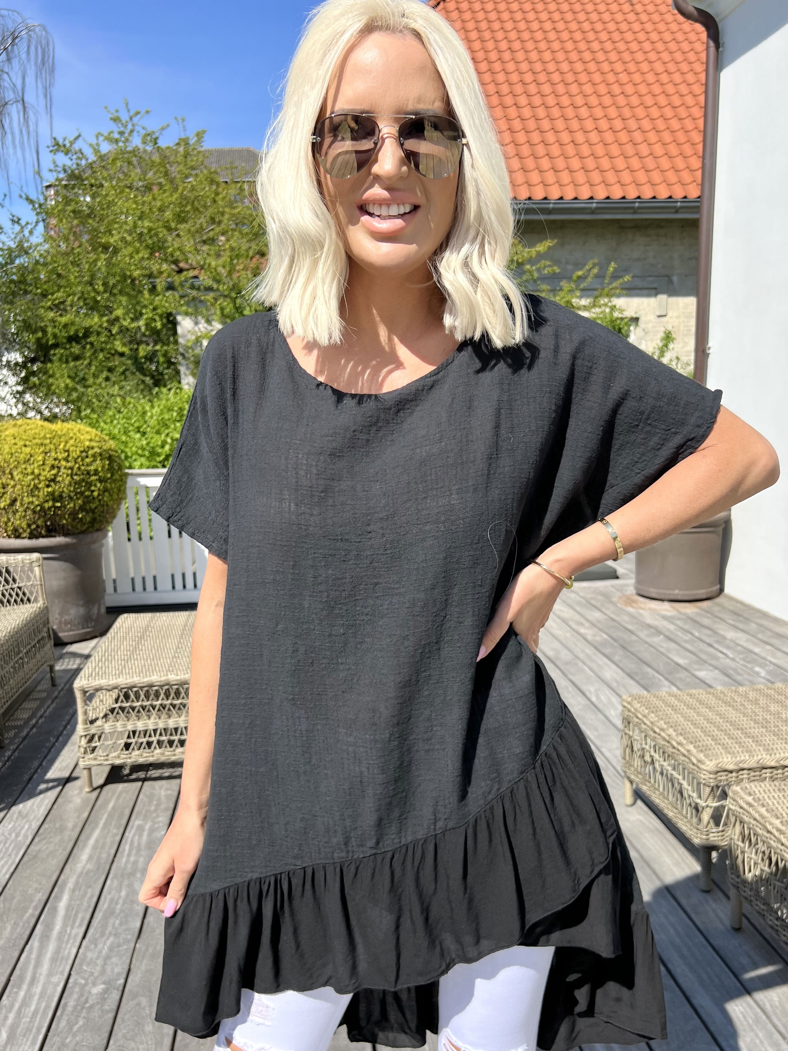 Elba - Tunika i forskudt længde med flæser