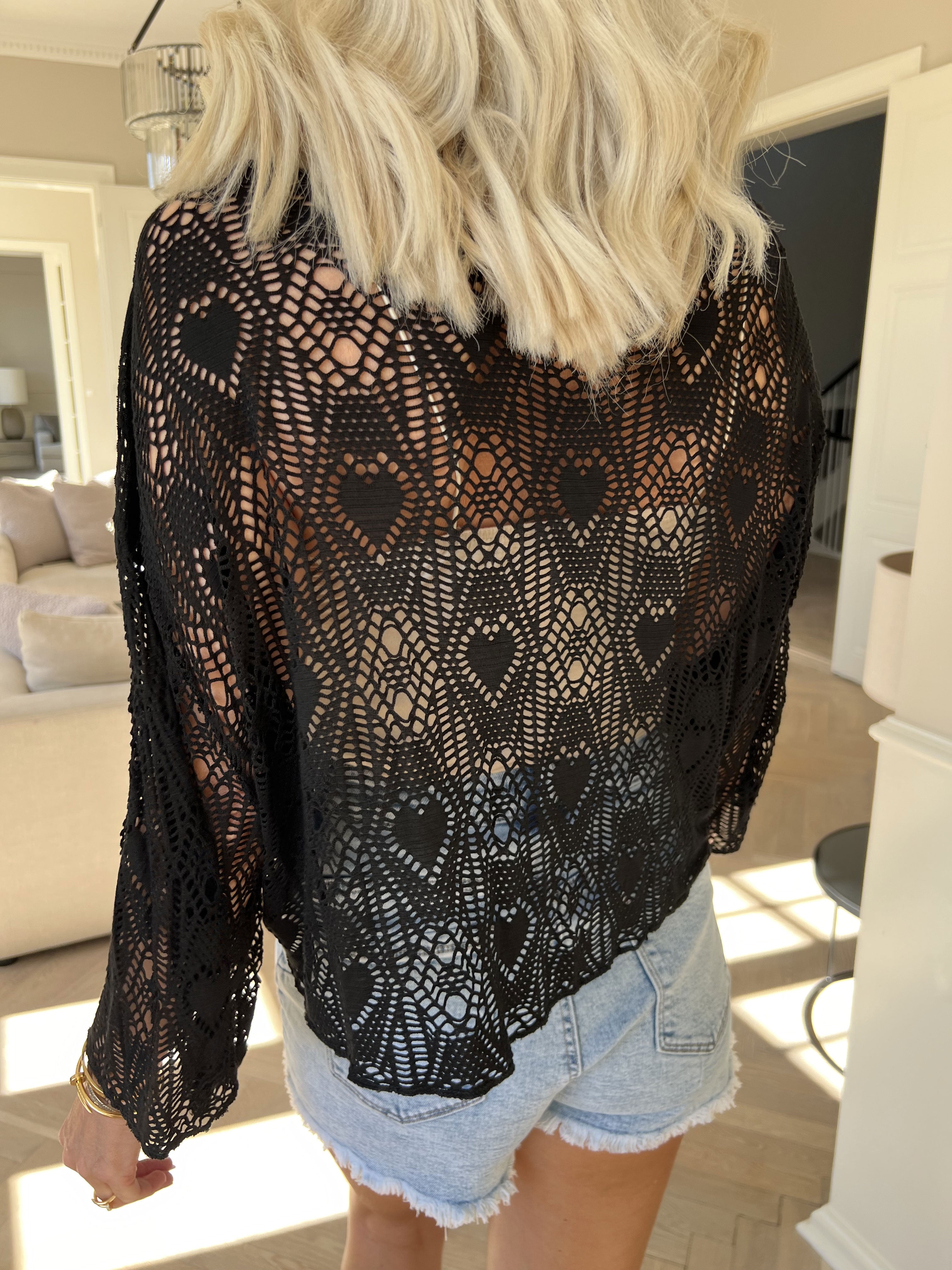 Elly - Let cardigan i viskose med hulmønster