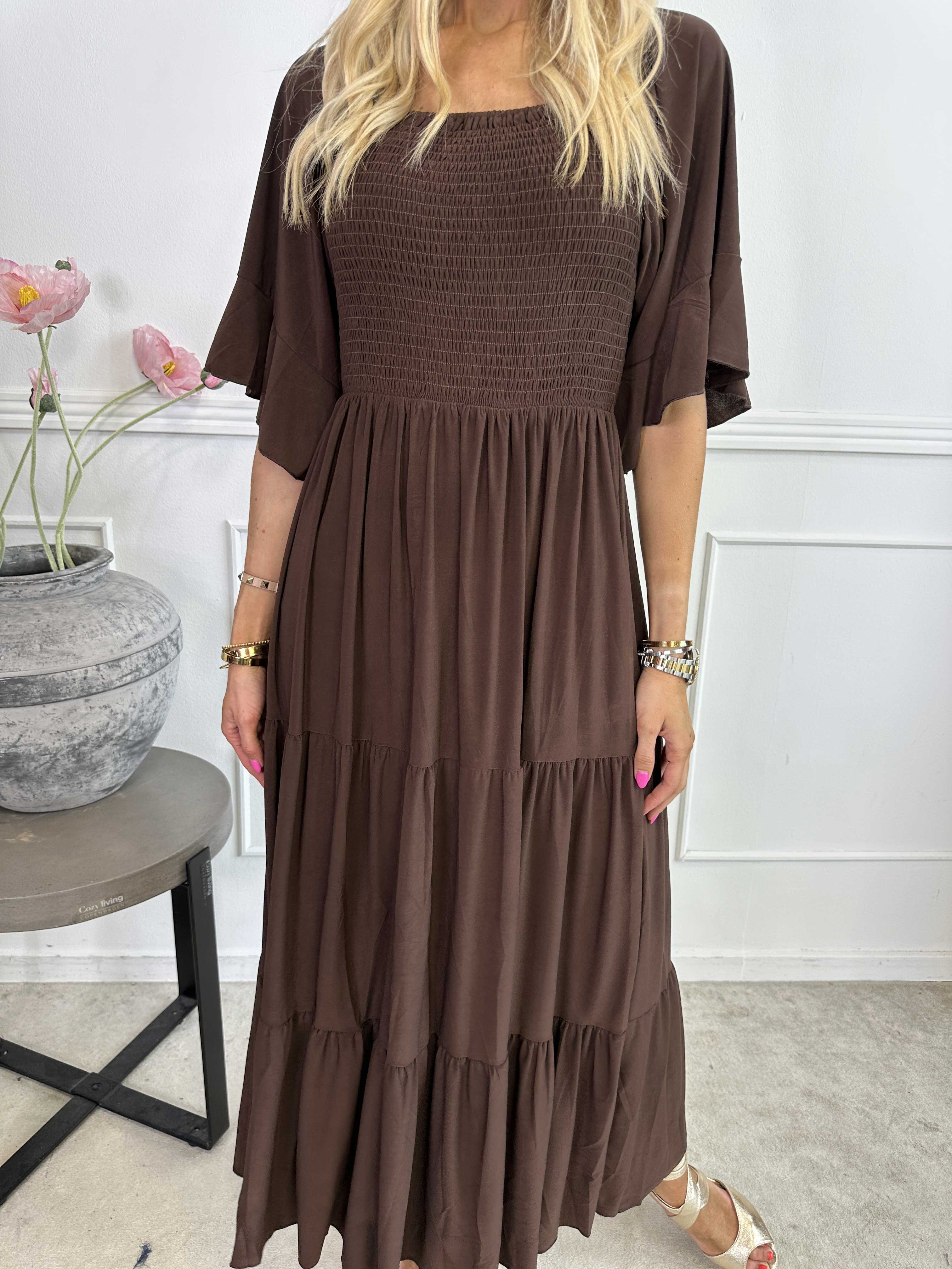 Elna Plain - Lang elastisk plain kjole med smock over brystet