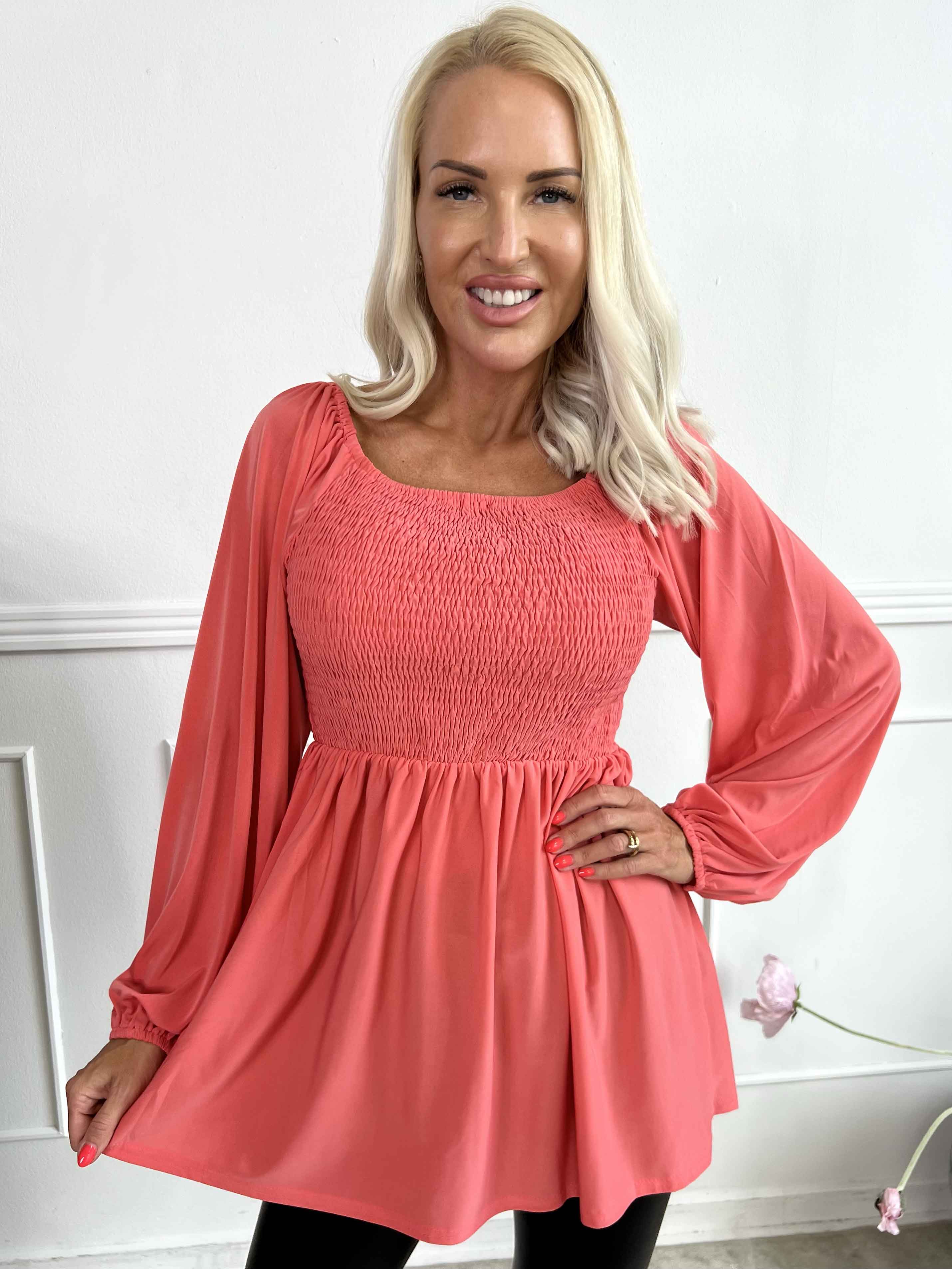 Elna Plain Shirt L/S - Elastisk bluse med smock over brystet