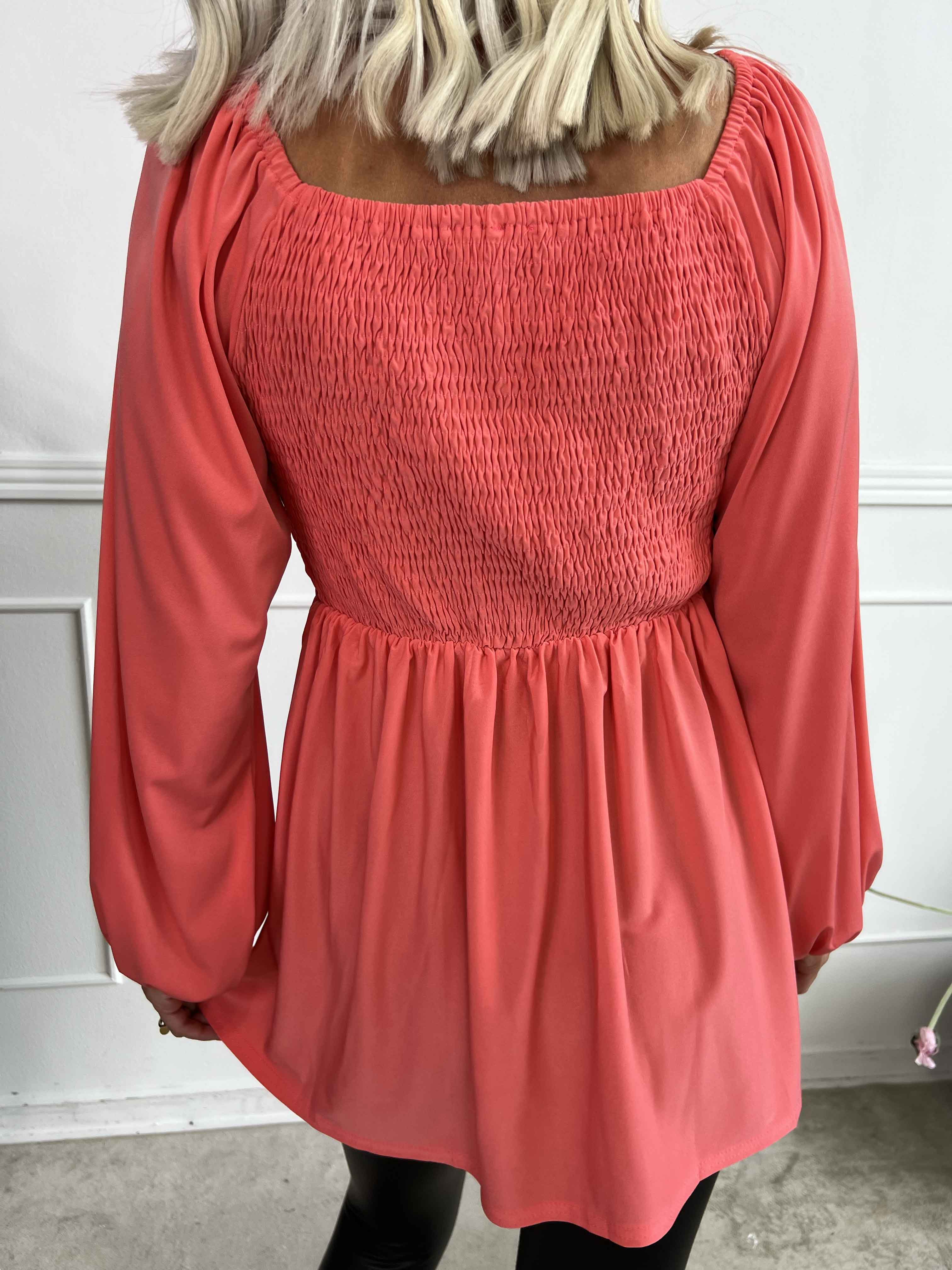 Elna Plain Shirt L/S - Elastisk bluse med smock over brystet