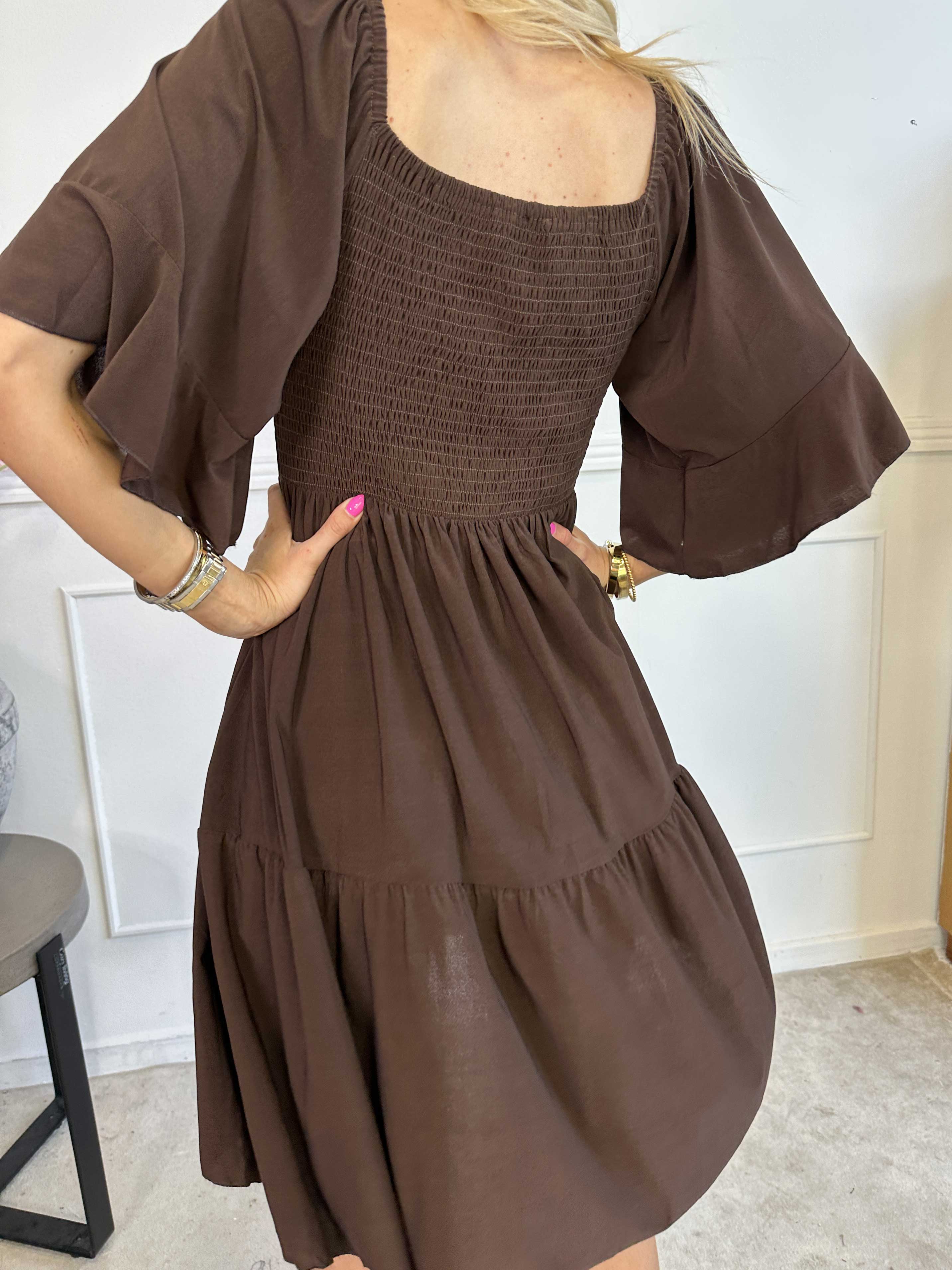 Elna Plain Short - Elastisk plain kjole med smock over brystet