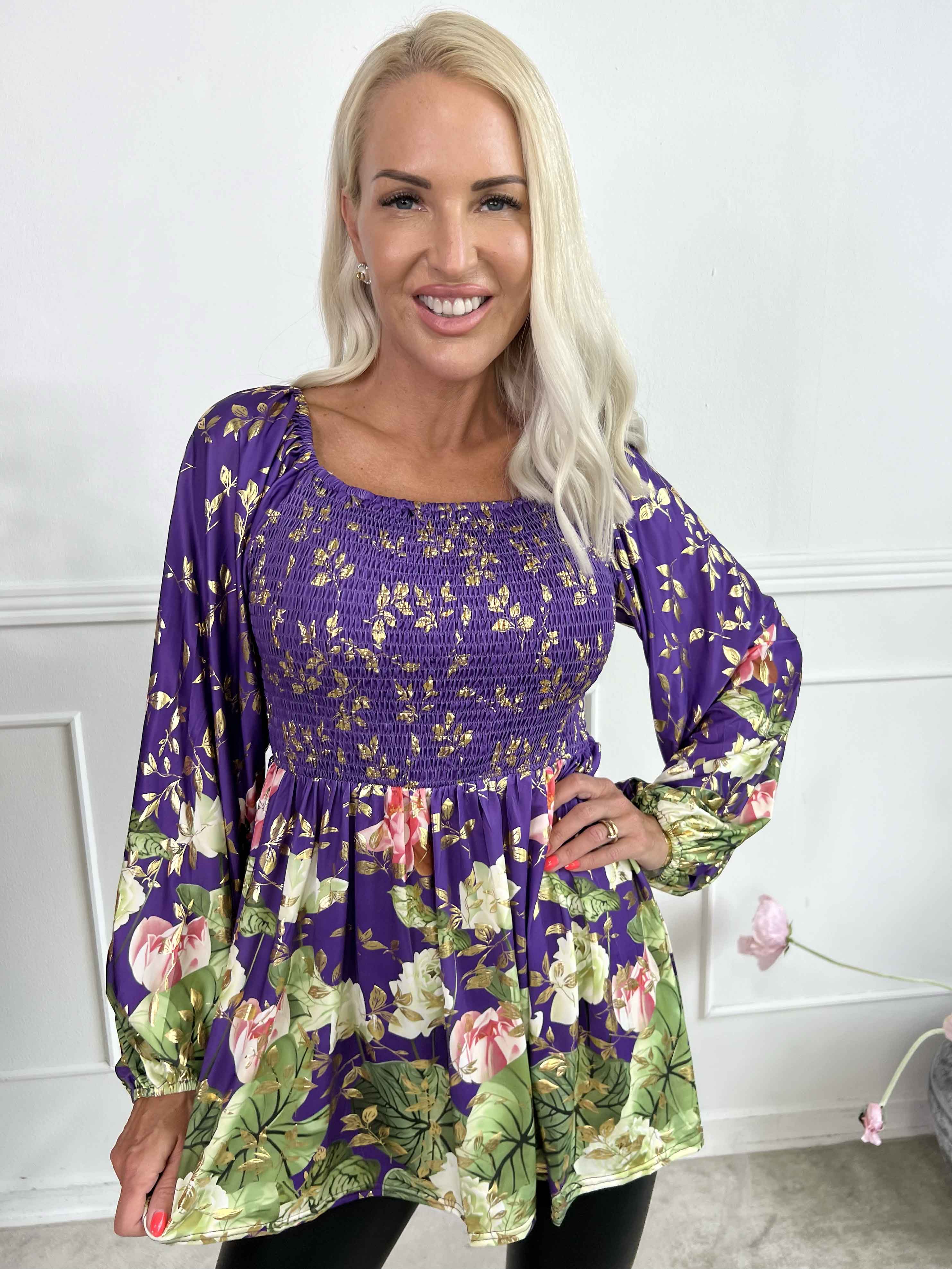 Elna Water Lily Shirt L/S - Elastisk bluse med blomsterprint og smock over brystet