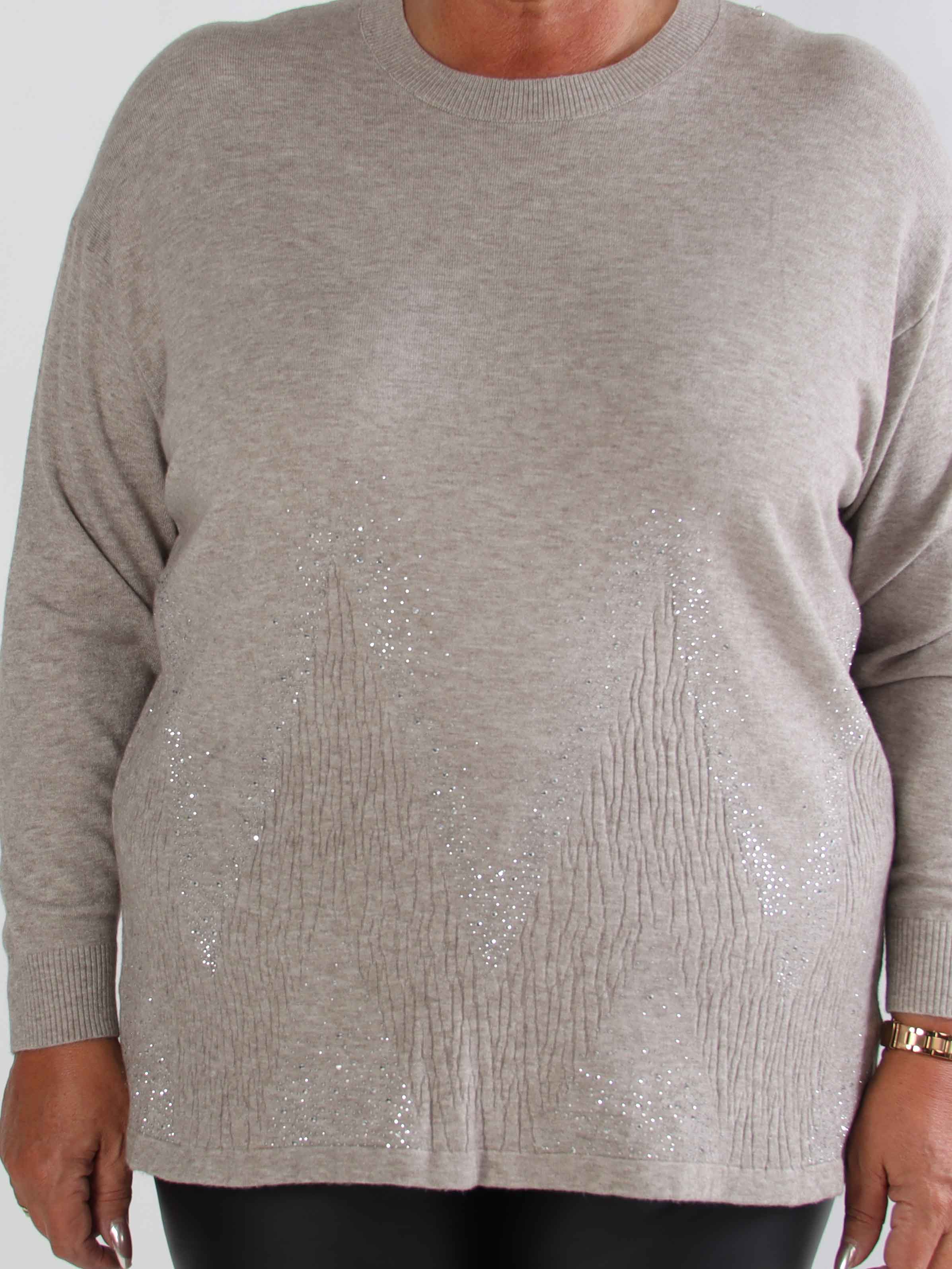 Ellrun - Plus size strikbluse med zigzag af similisten i bunden