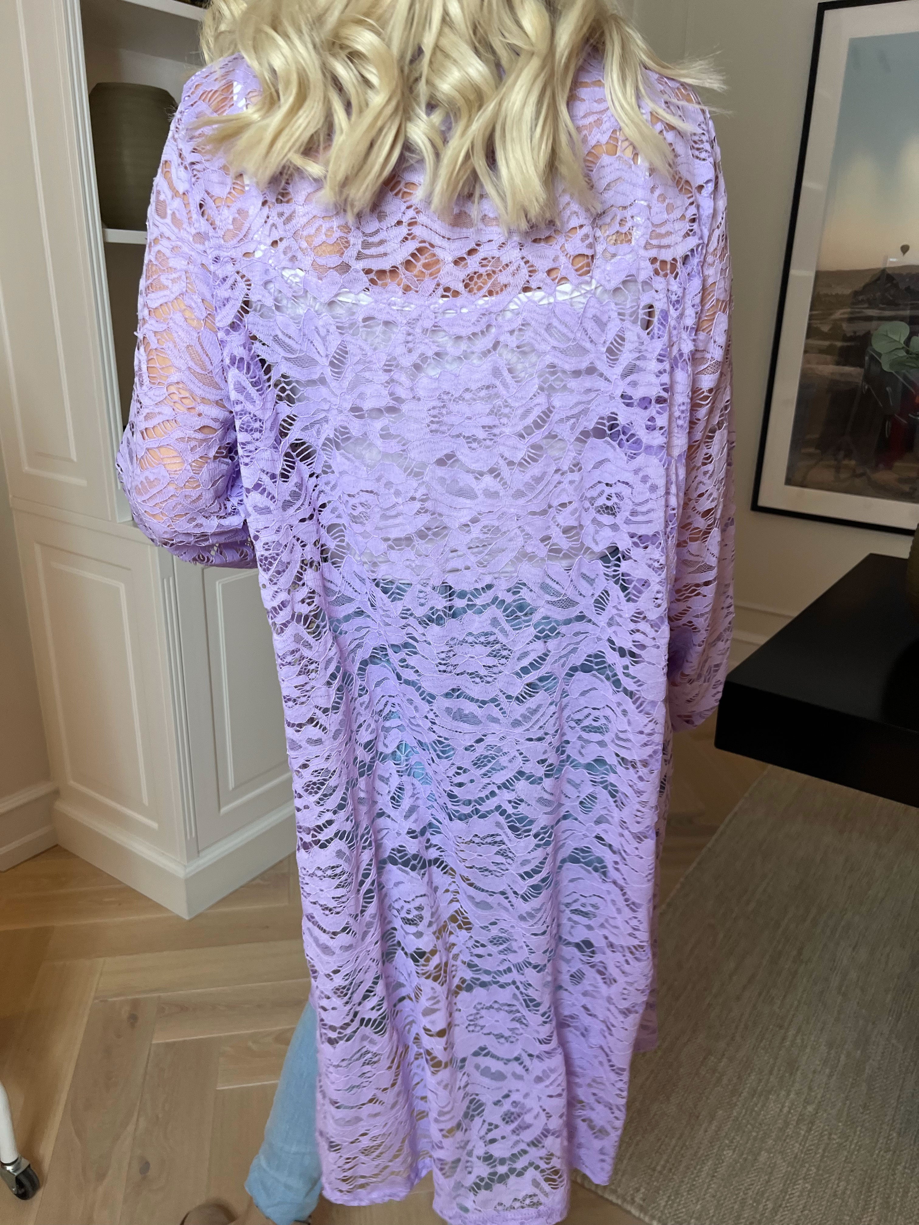 Emery - Blondecardigan med stræk i