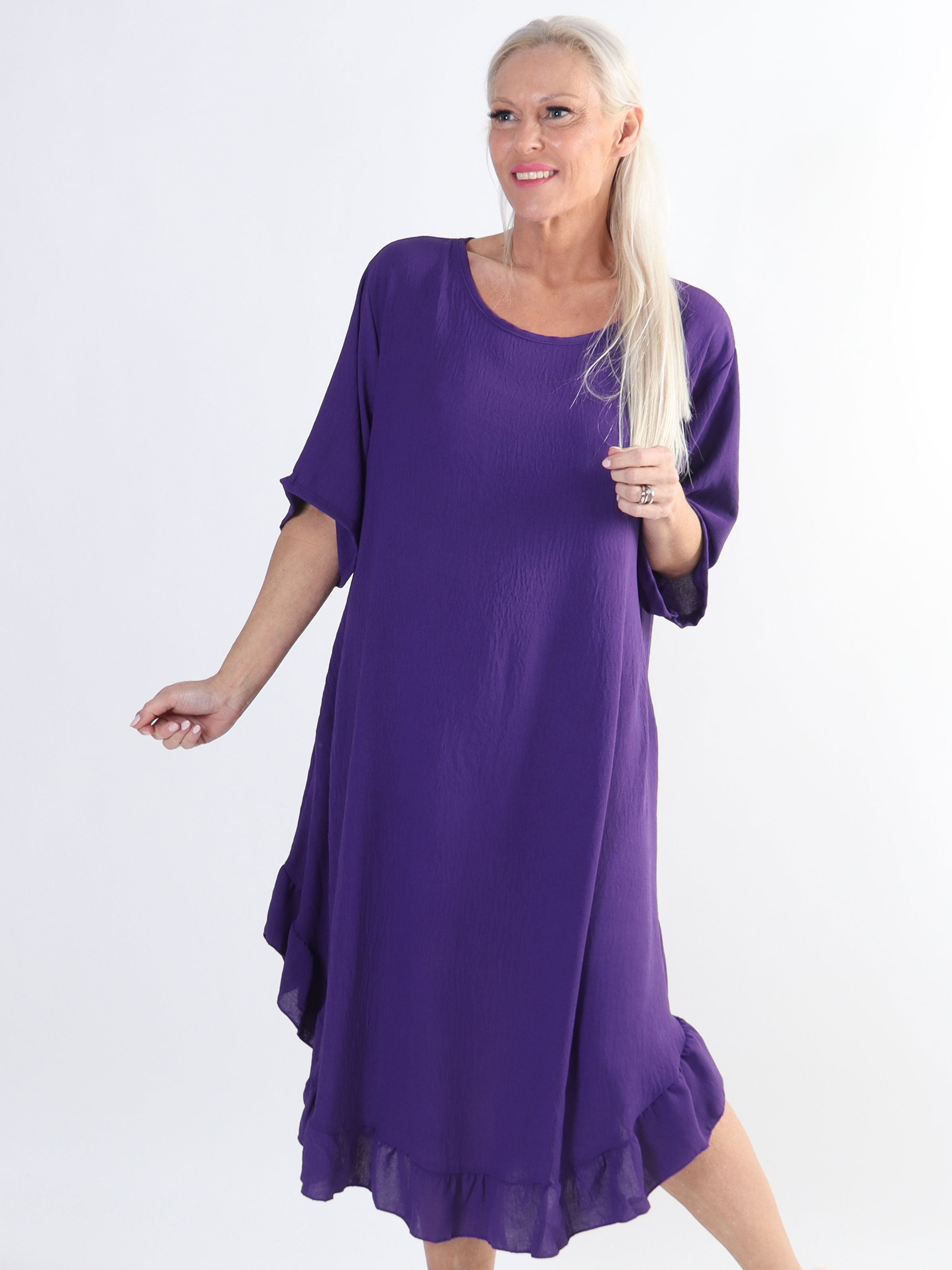 Emmelie - Plus size kjole i viskoseblanding med lommer.