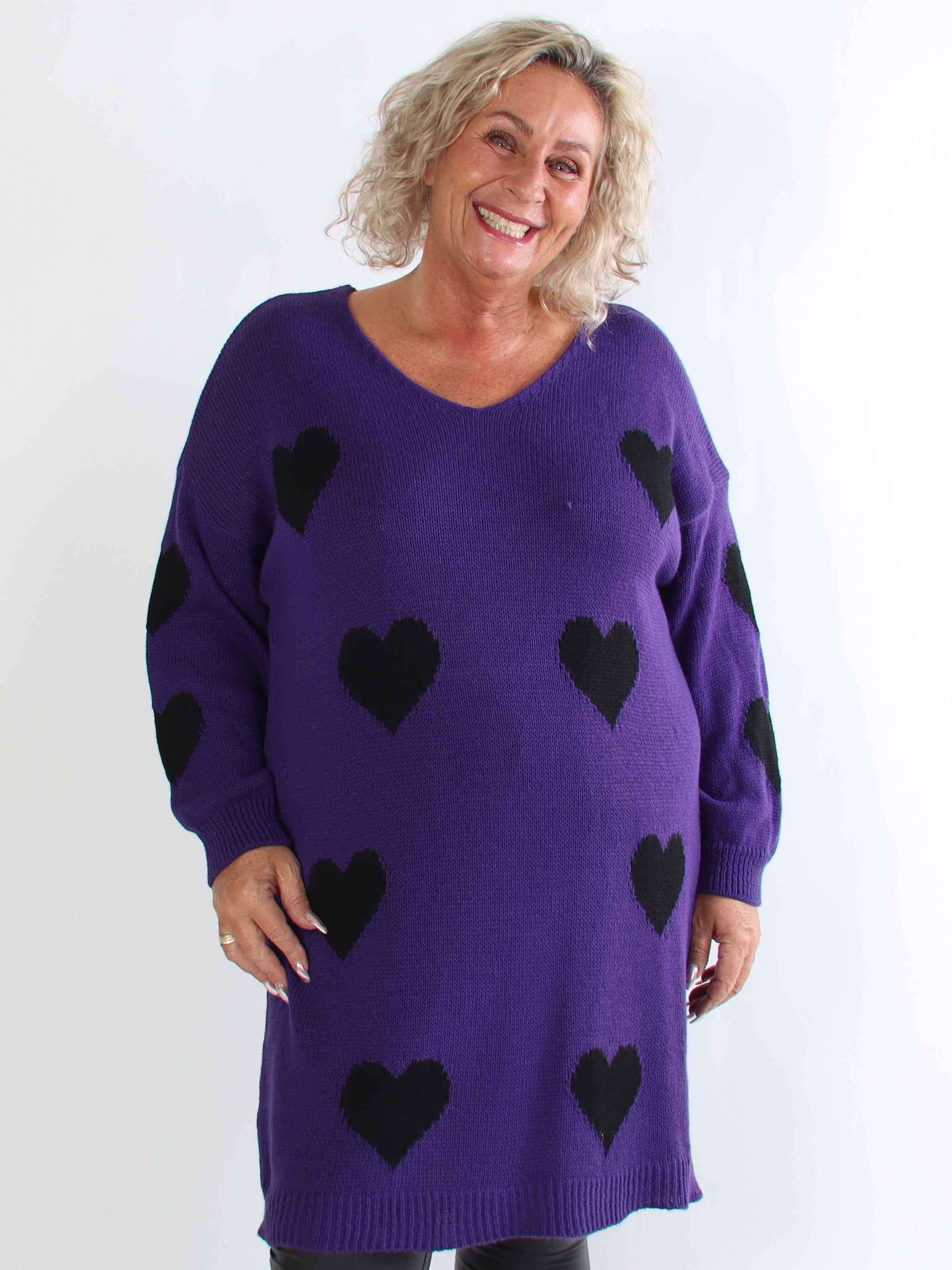 Esly - Plus size strikkjole med hjerter og v-udskæring