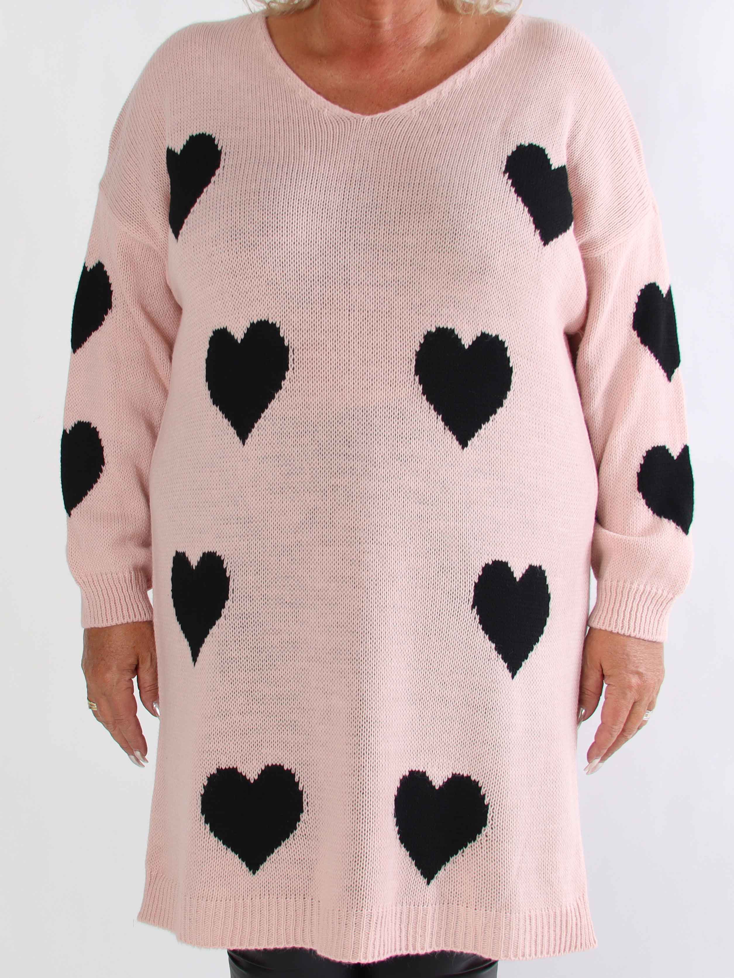 Esly - Plus size strikkjole med hjerter og v-udskæring