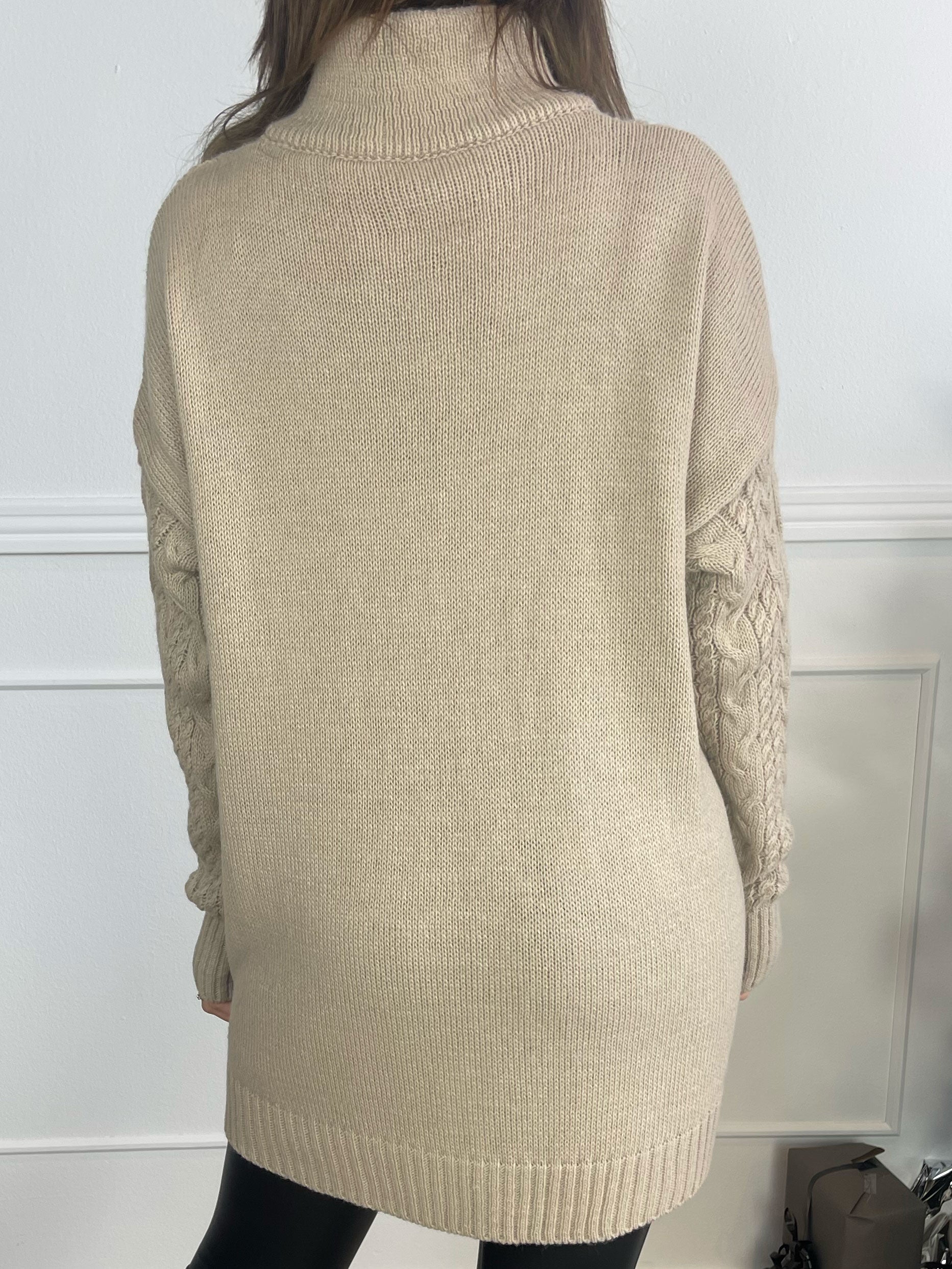 Esly - Striktrøje i kabelstrik med lynlås