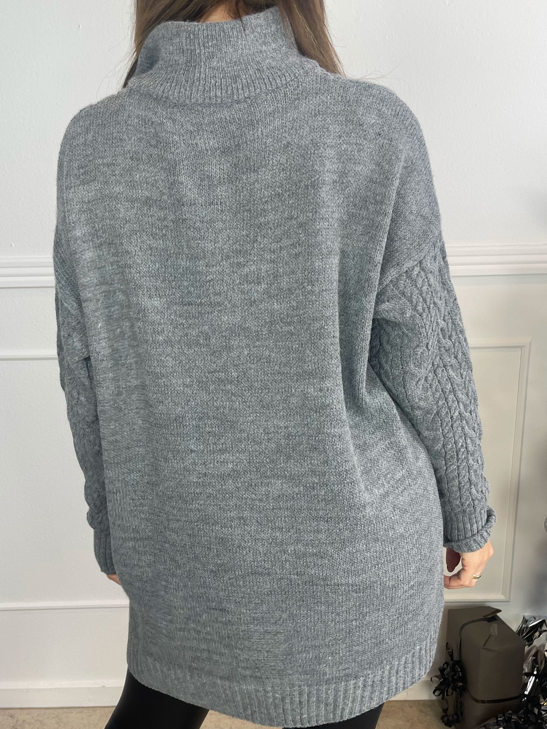 Esly - Striktrøje i kabelstrik med lynlås