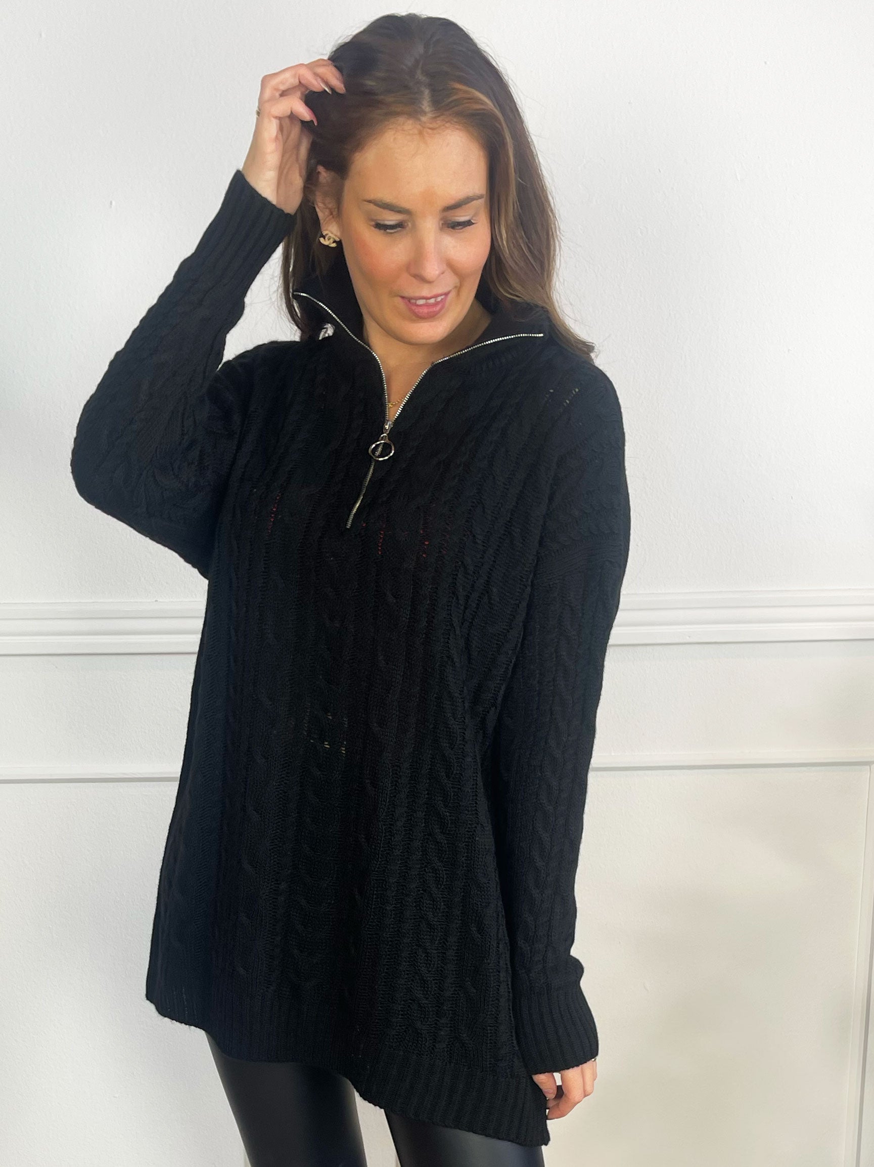 Esly - Striktrøje i kabelstrik med lynlås