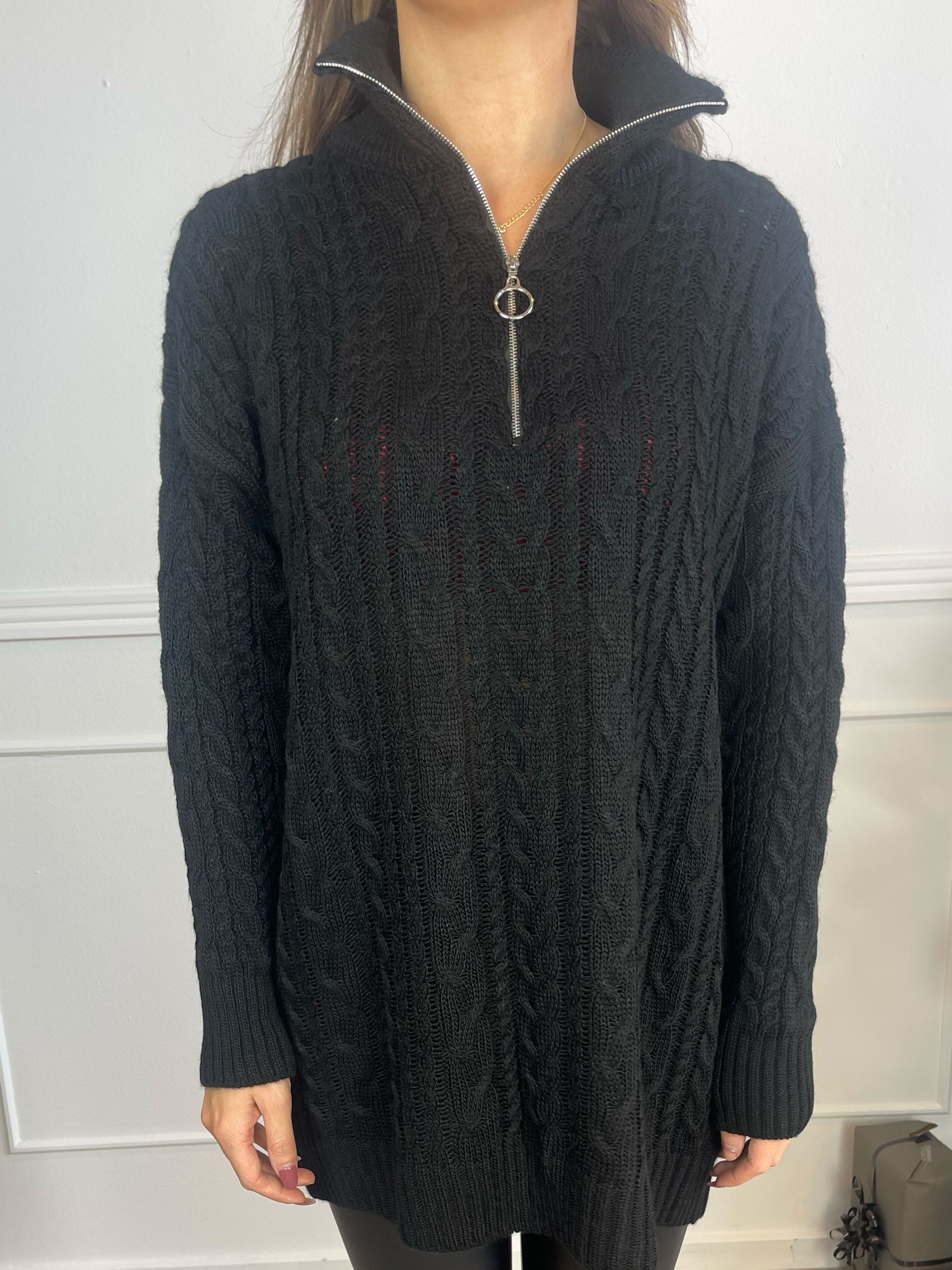 Esly - Striktrøje i kabelstrik med lynlås