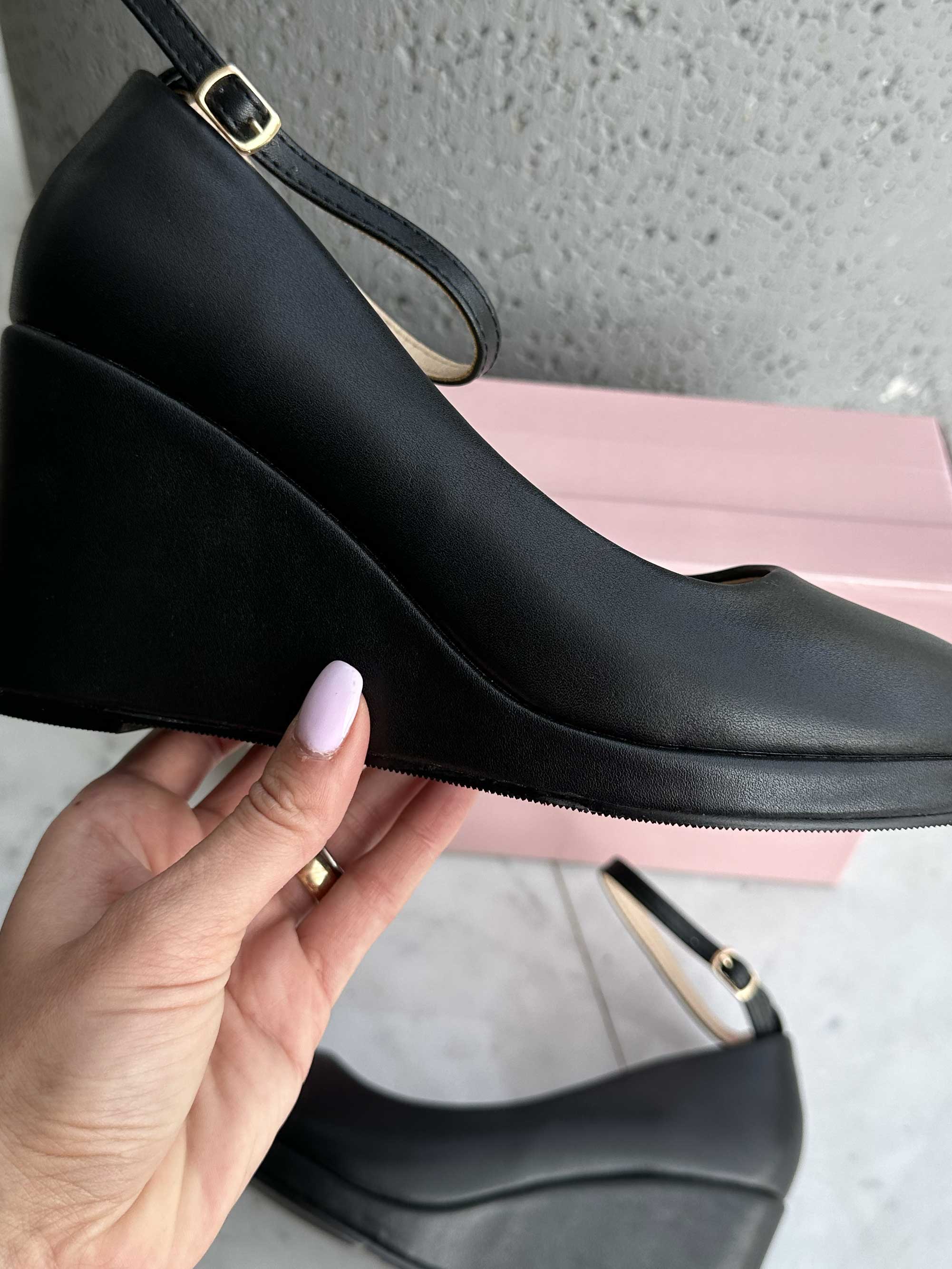 Europa - Søde kilehæle med rem