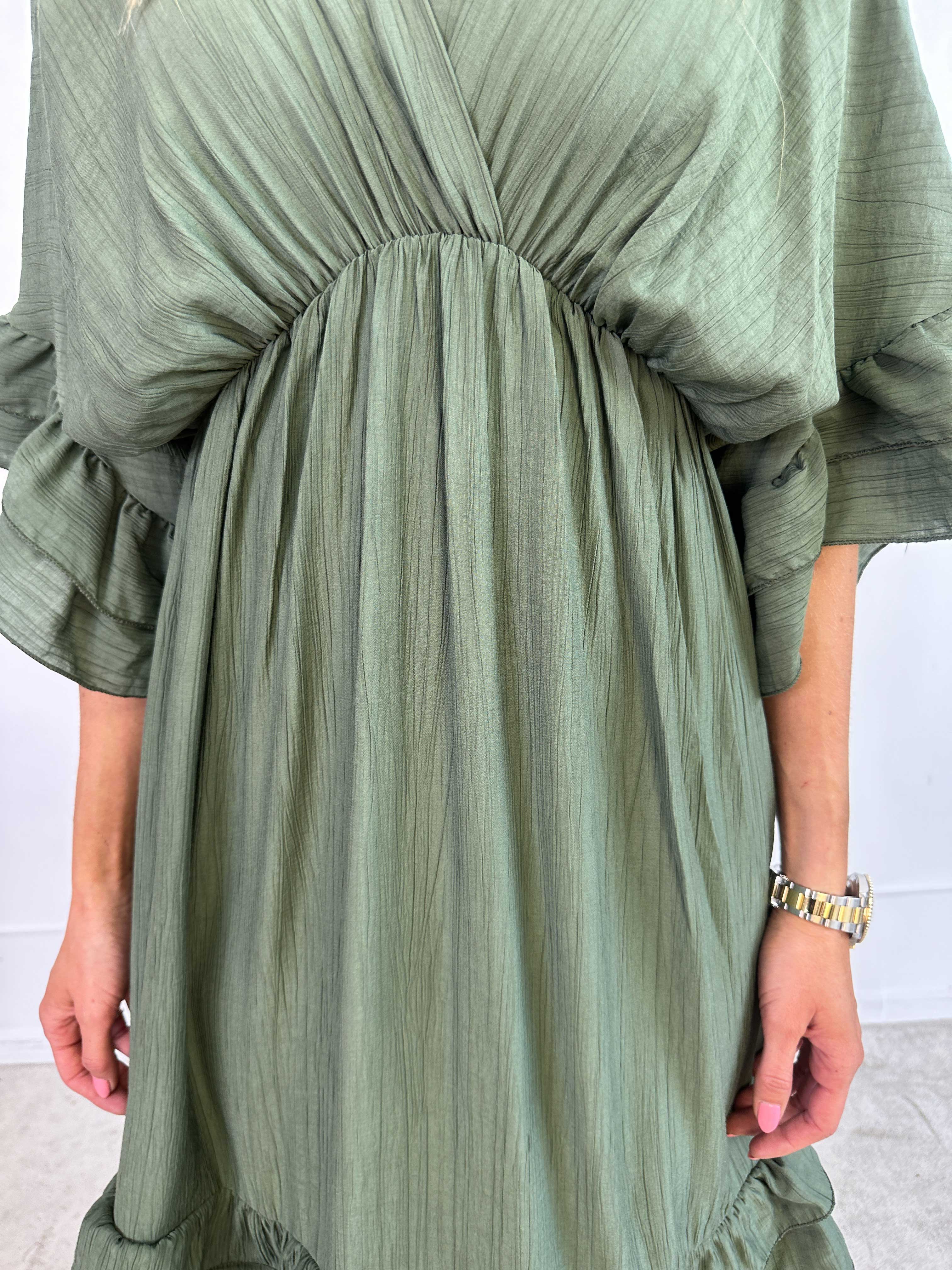 Europe - Sød lang kjole i viskose med flæsedetaljer