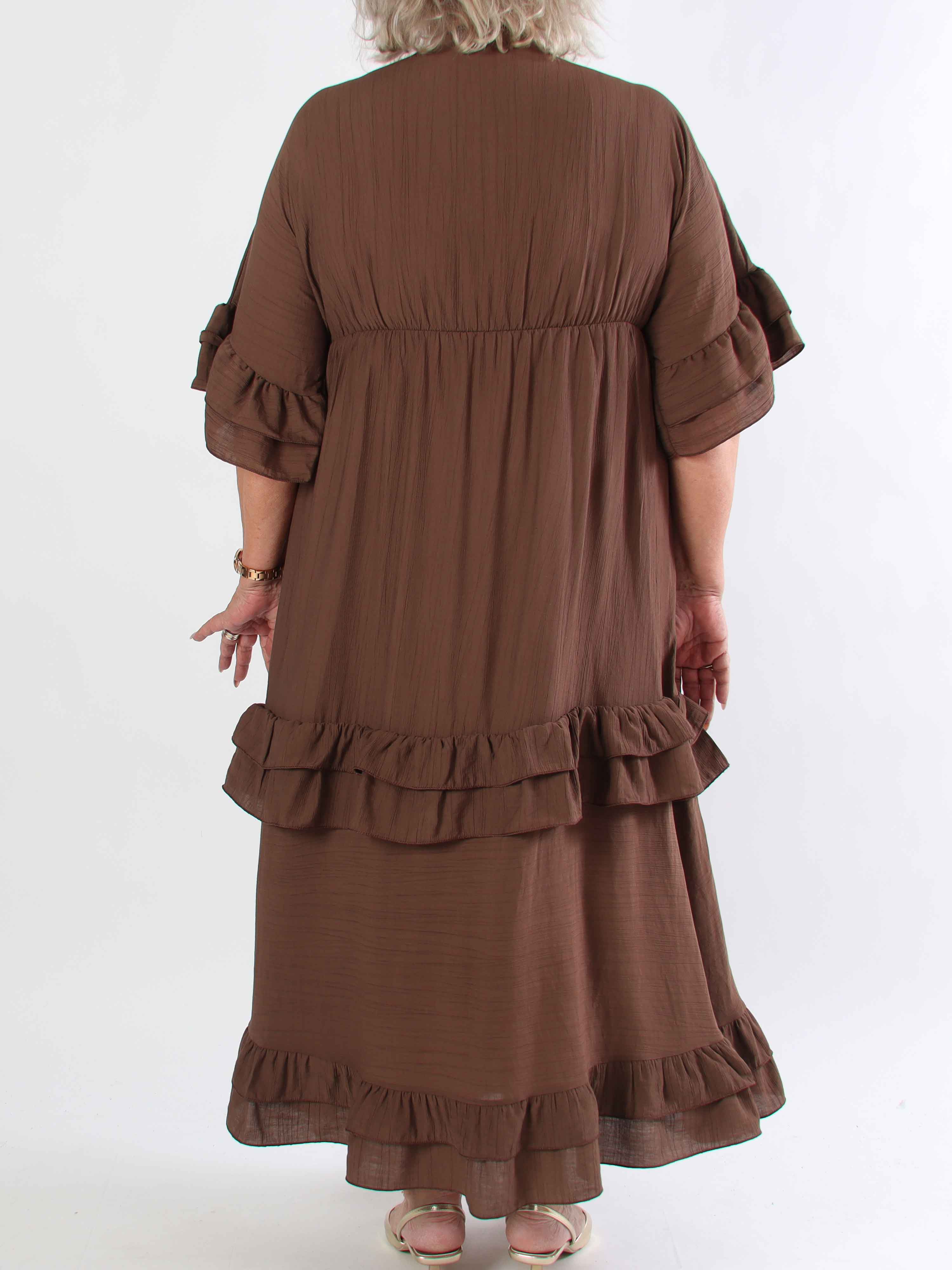 Europe - Lang plus size kjole i viskose med flæsedetaljer