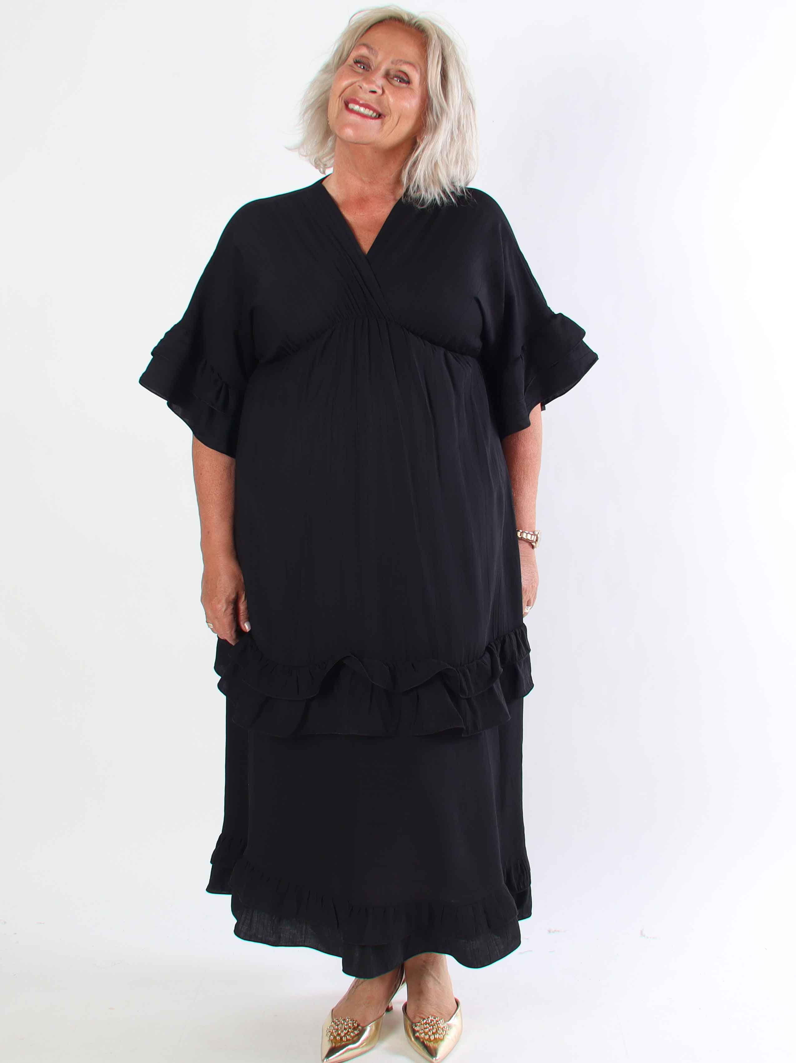 Europe - Lang plus size kjole i viskose med flæsedetaljer