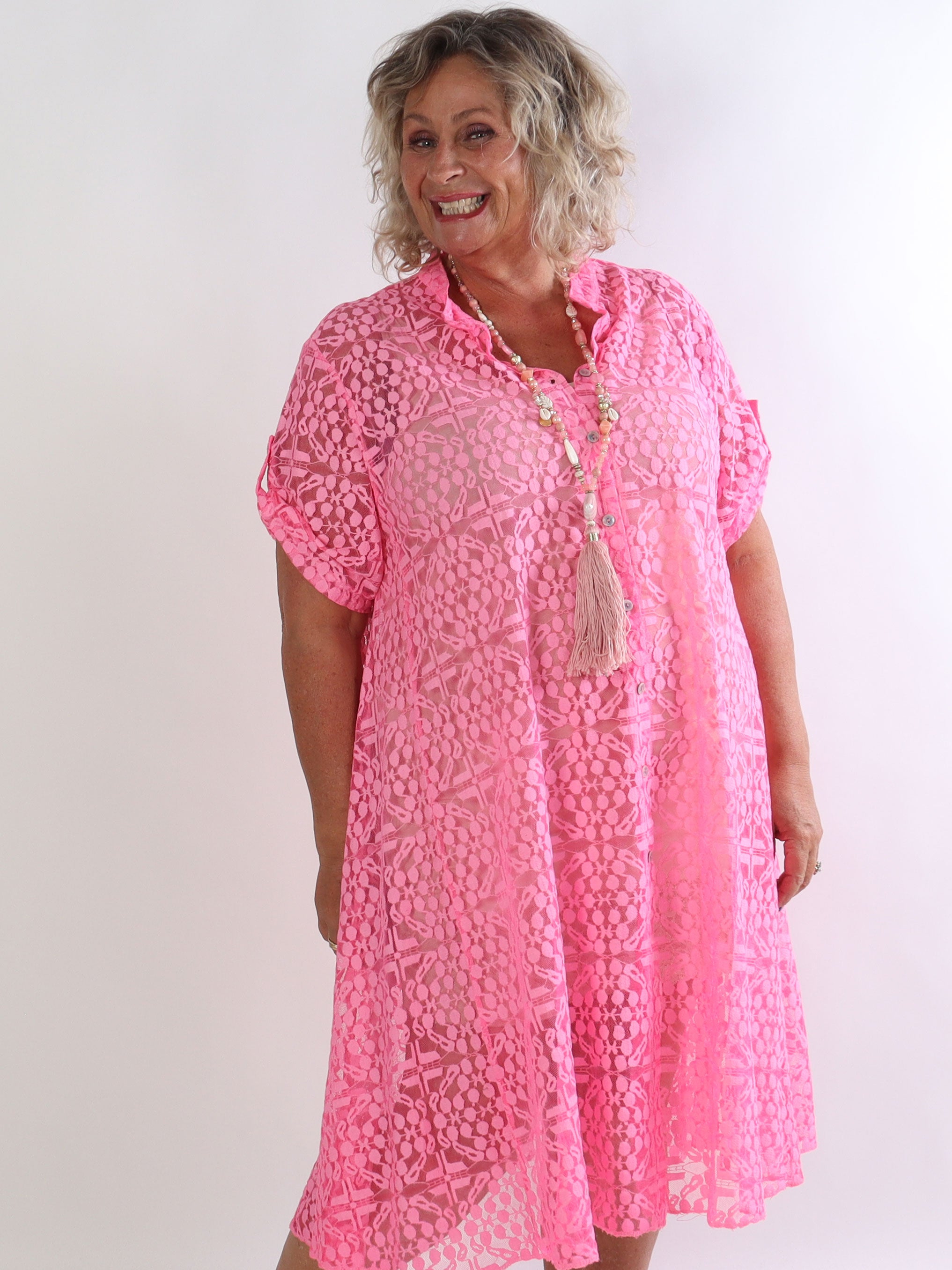Evey - Plus size skjortekjole i a-form og transparent blonde