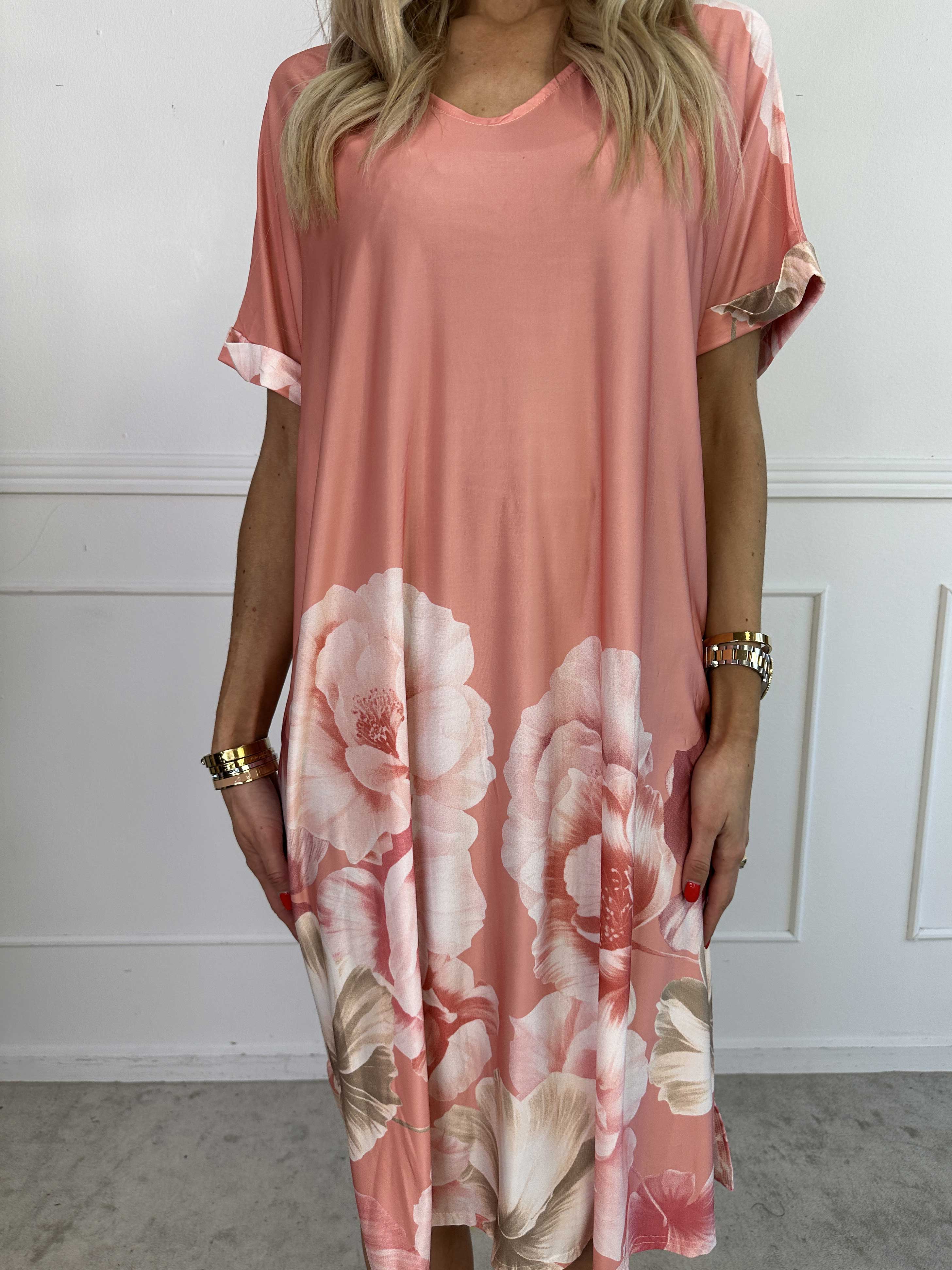 Evie Peony - Løs tunikakjole i elastisk stof med blomsterprint