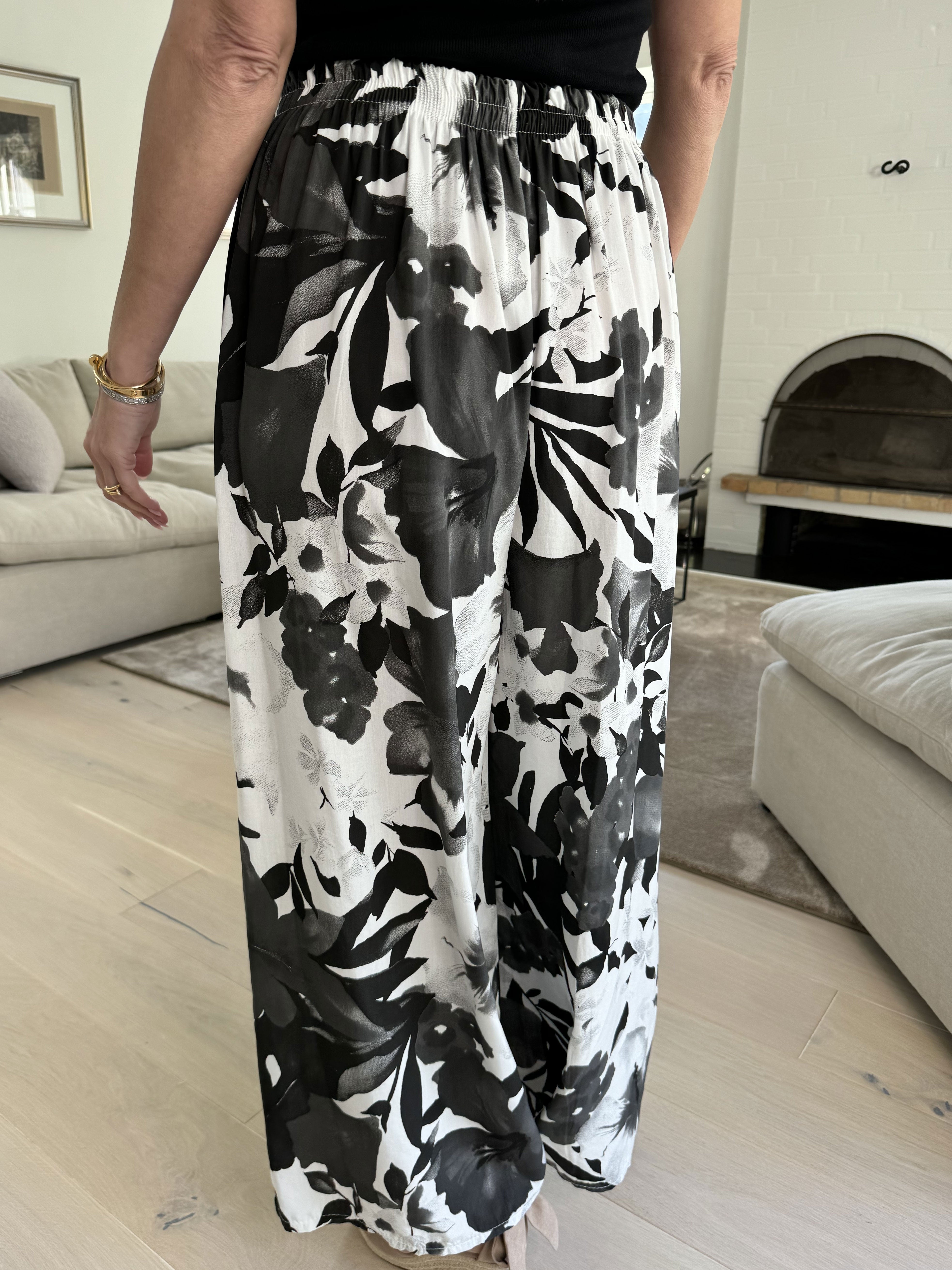 Fatina - Søde blomstret sommerbukser