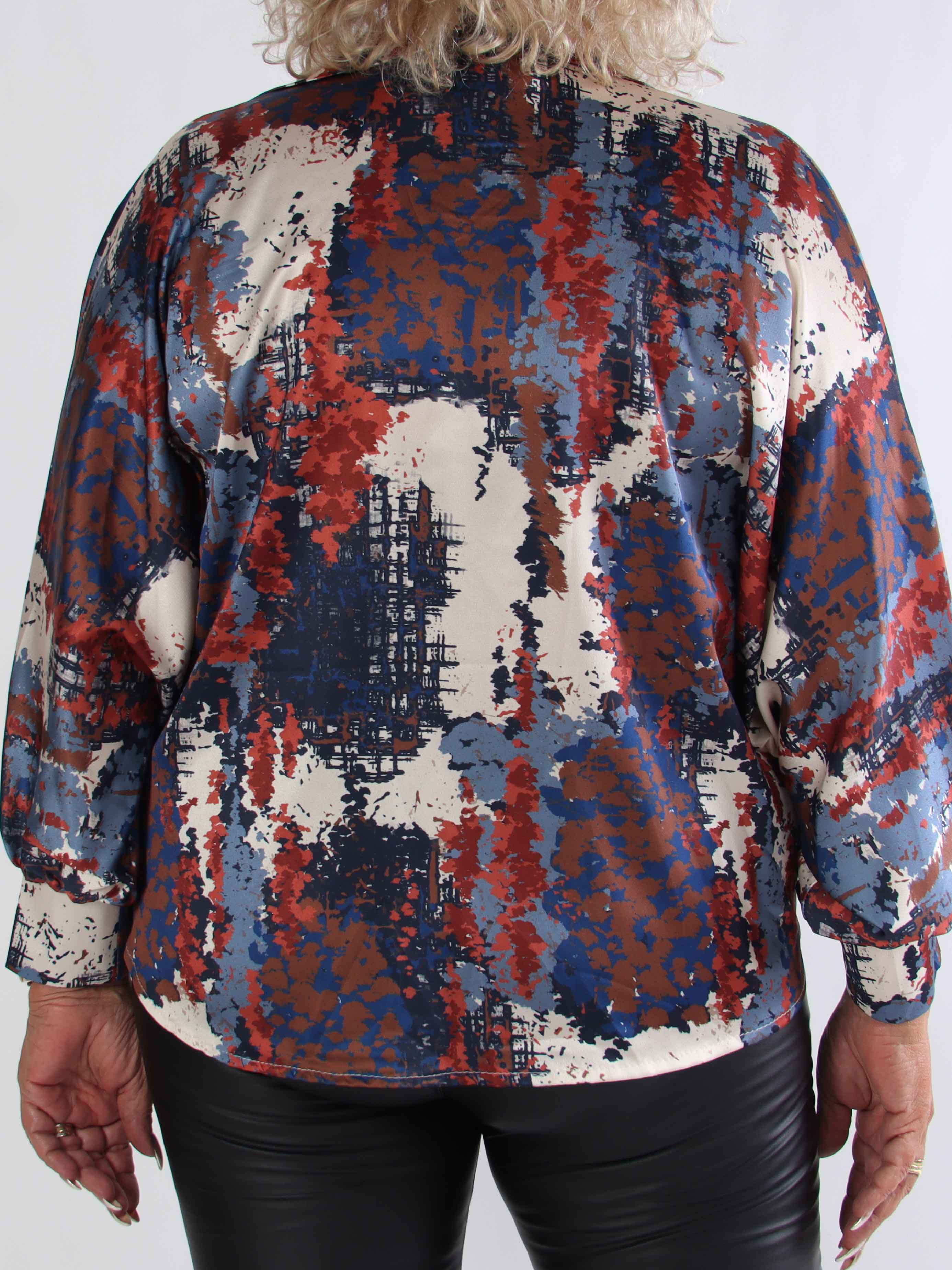Feliciti Batik - Flerfarvet plus size skjorte med flagermusærmer