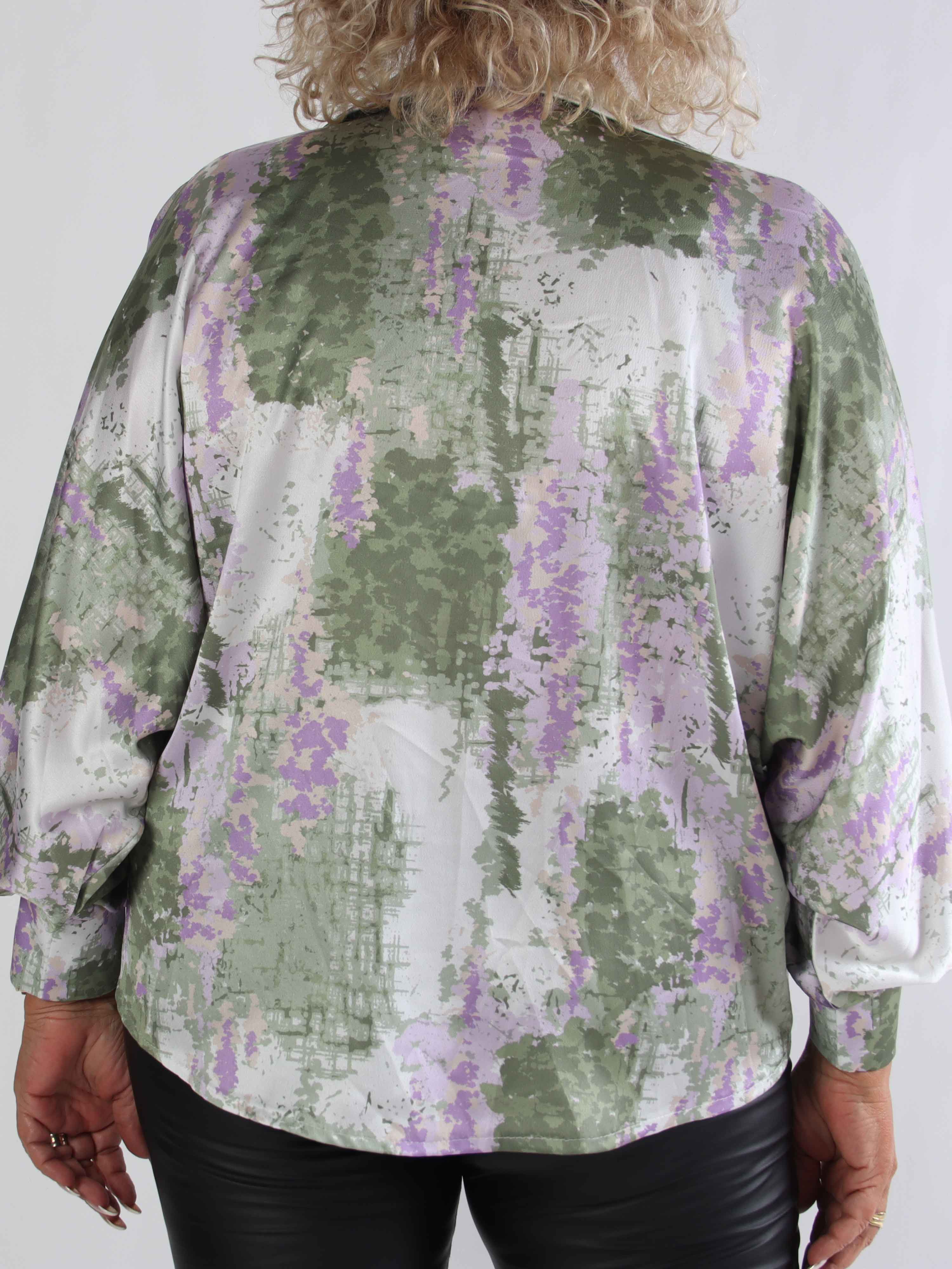 Feliciti Batik - Flerfarvet plus size skjorte med flagermusærmer