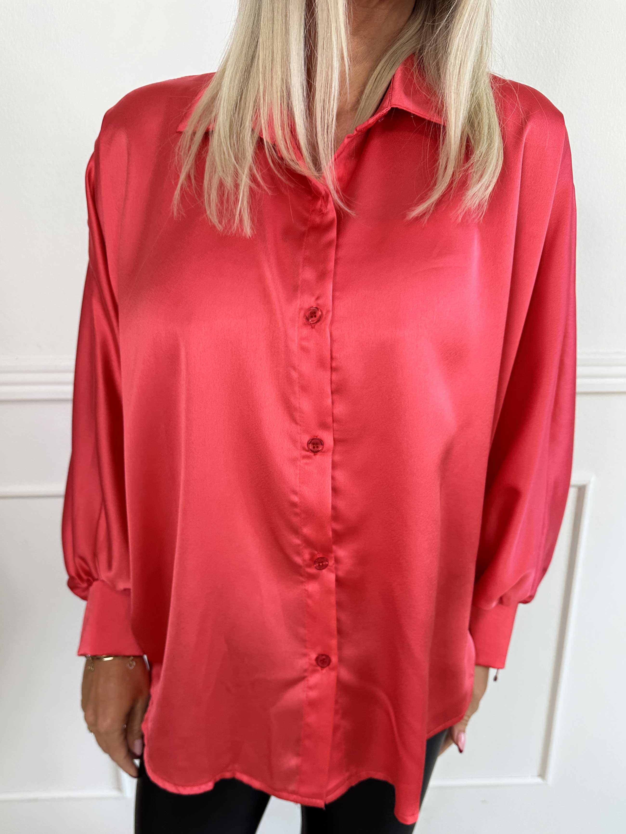 Feliciti - Shiny skjorte med flagermusærmer