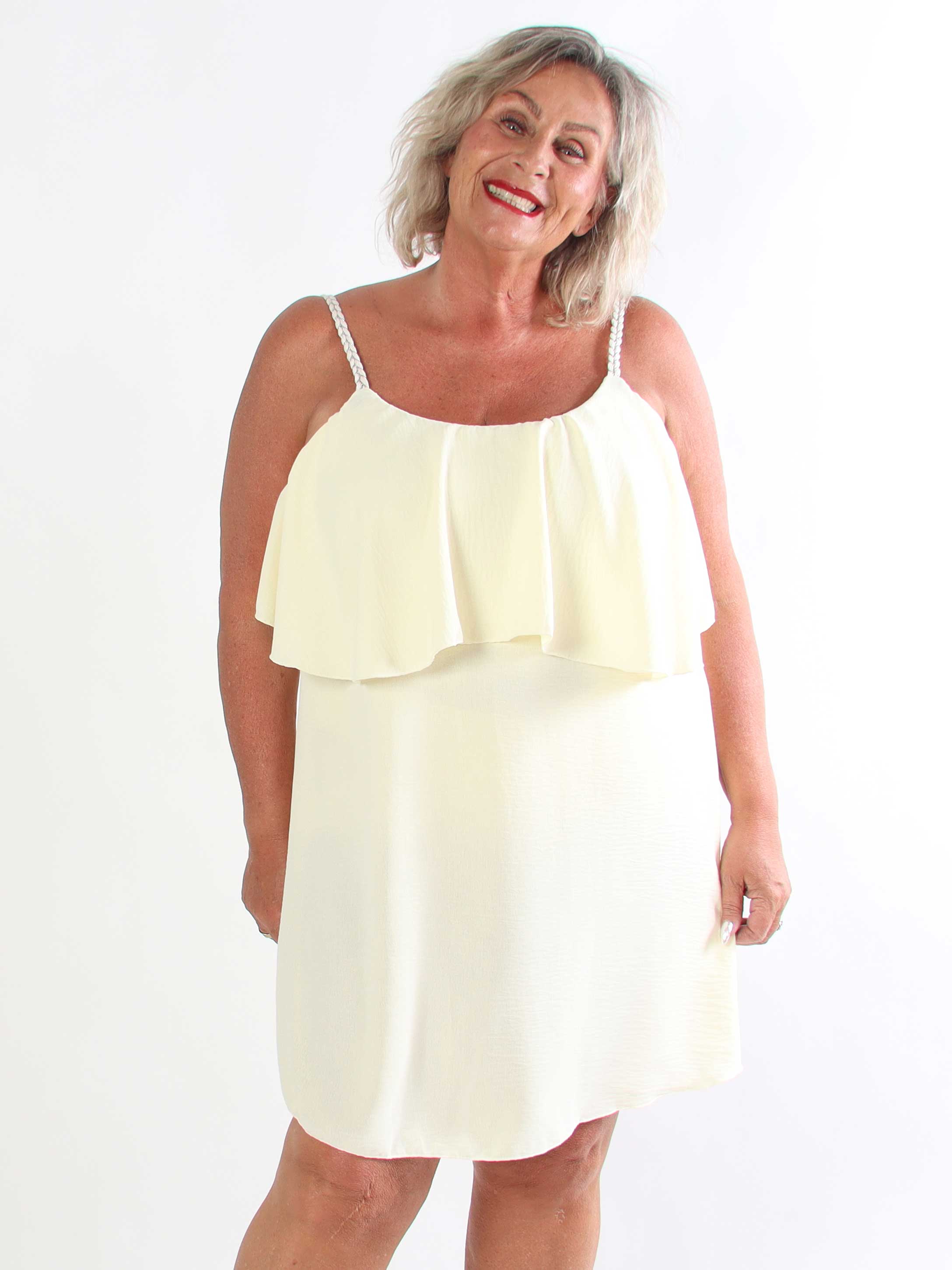 Blanca - Plus size flæsekjole med flettede stropper