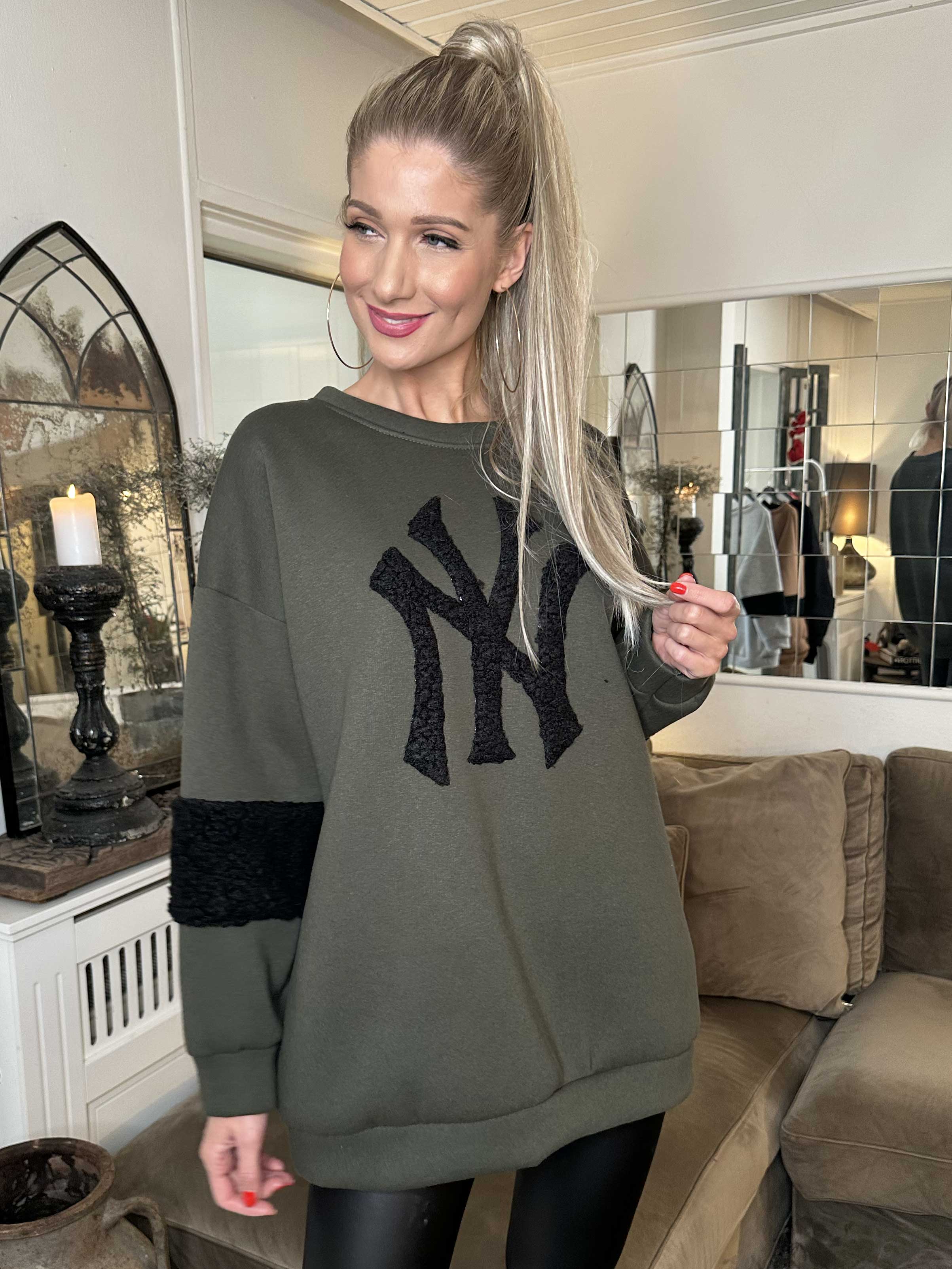 Fenya - Sweatshirt detaljeret med blødt plys