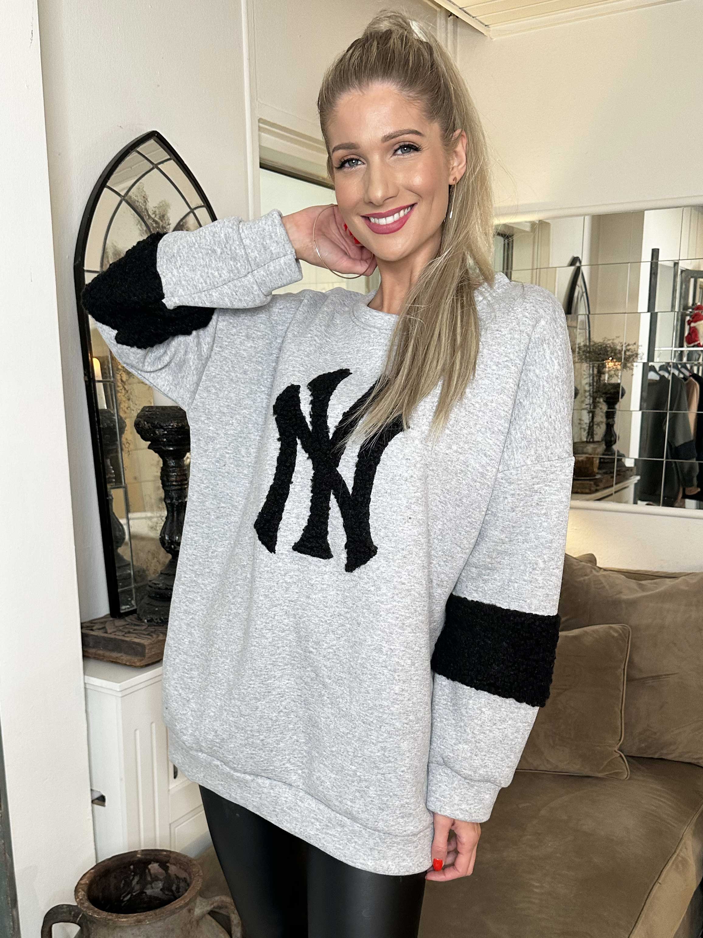 Fenya - Sweatshirt detaljeret med blødt plys