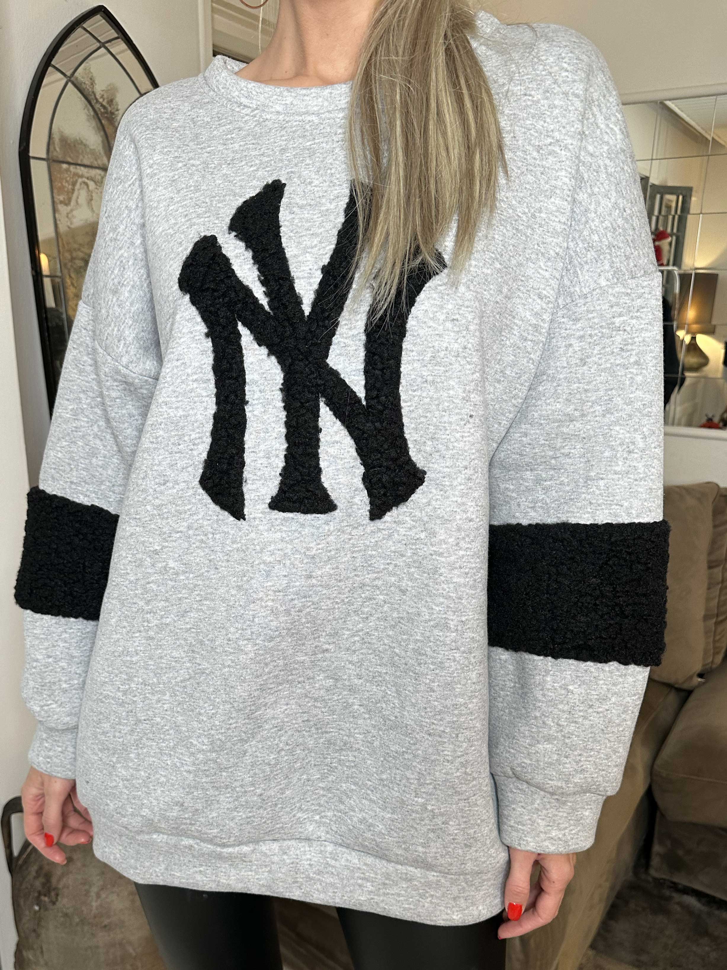 Fenya - Sweatshirt detaljeret med blødt plys