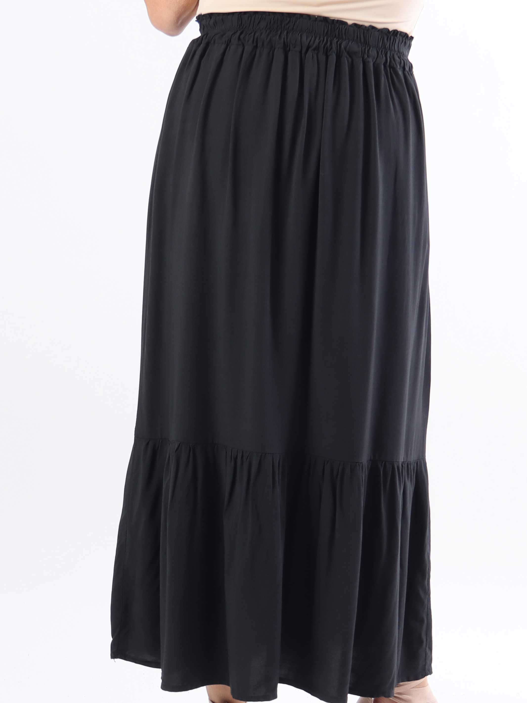 Florida - Sød plus size nederdel i viskose med flæsekant forneden