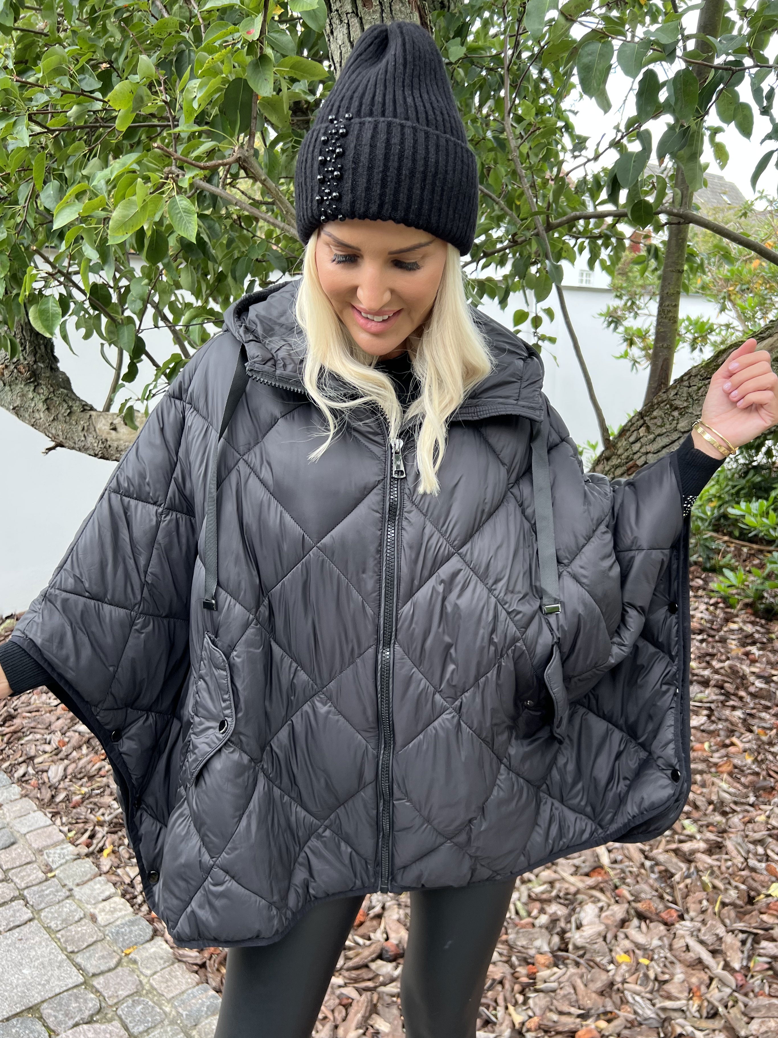 Floriza - Kort dynejakke i oversized pasform