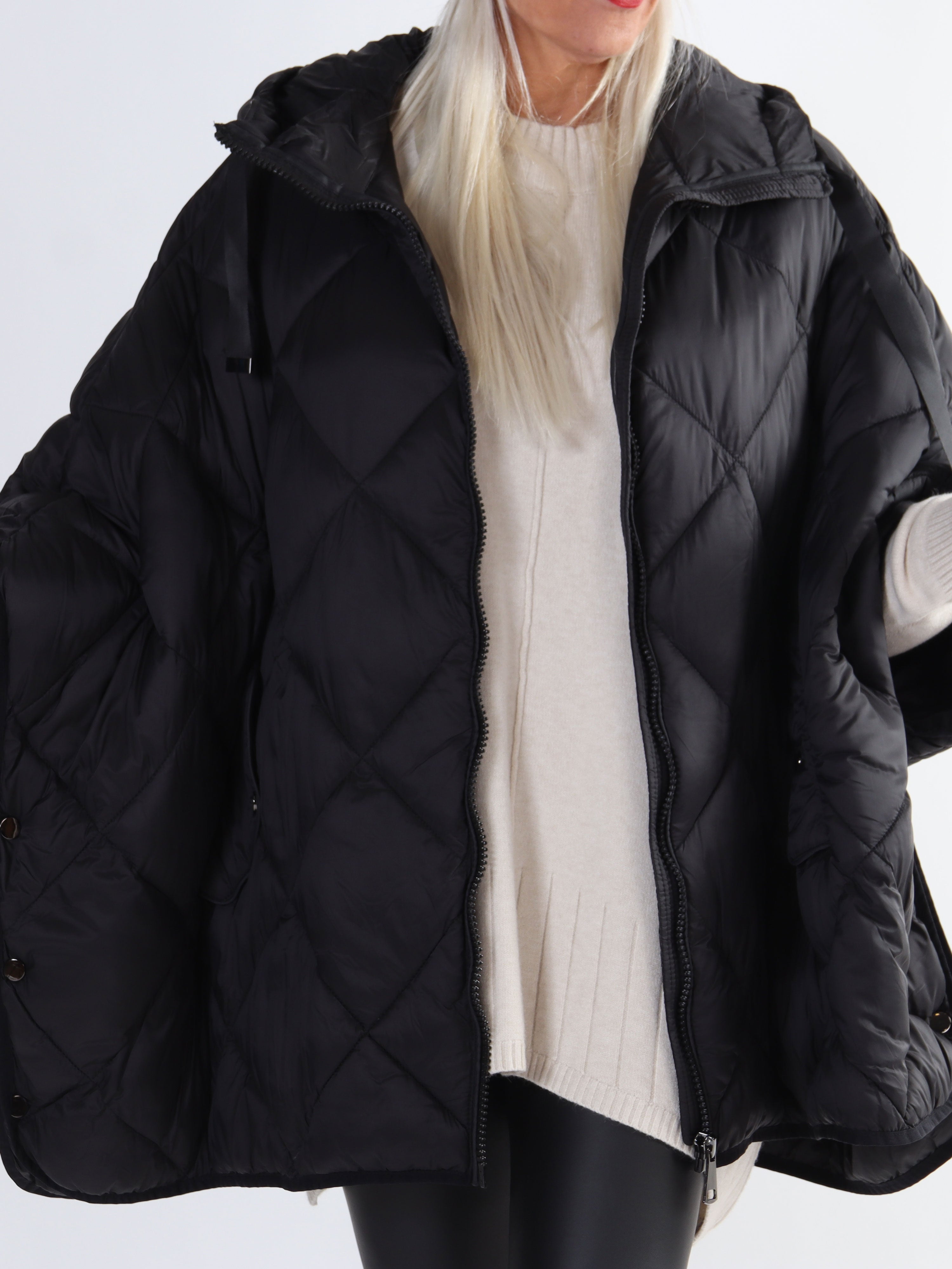 Floriza - Kort plus size dynejakke i oversized pasform