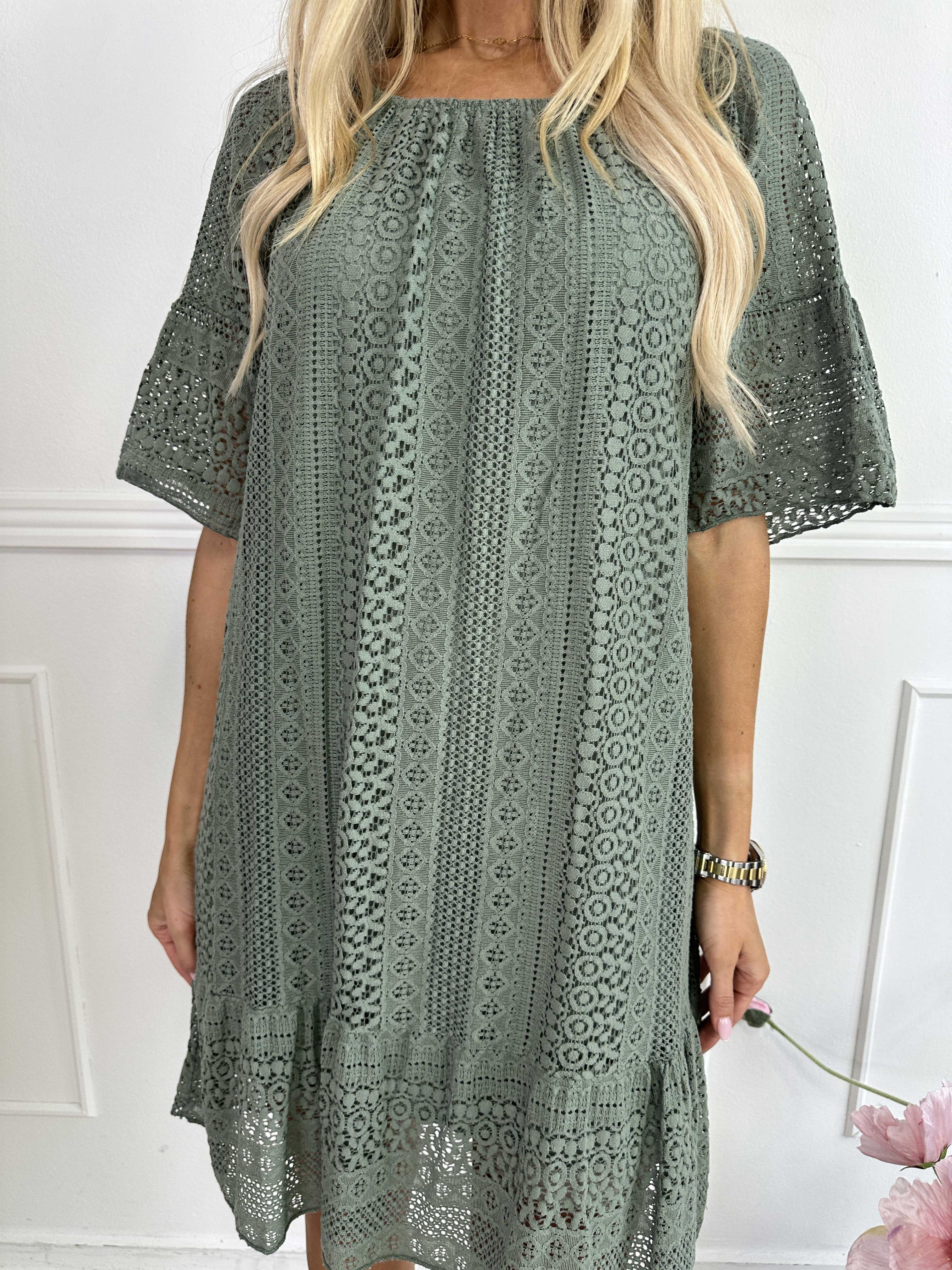 Galateia Sleeves - Kjole i blød blonde i bomuld