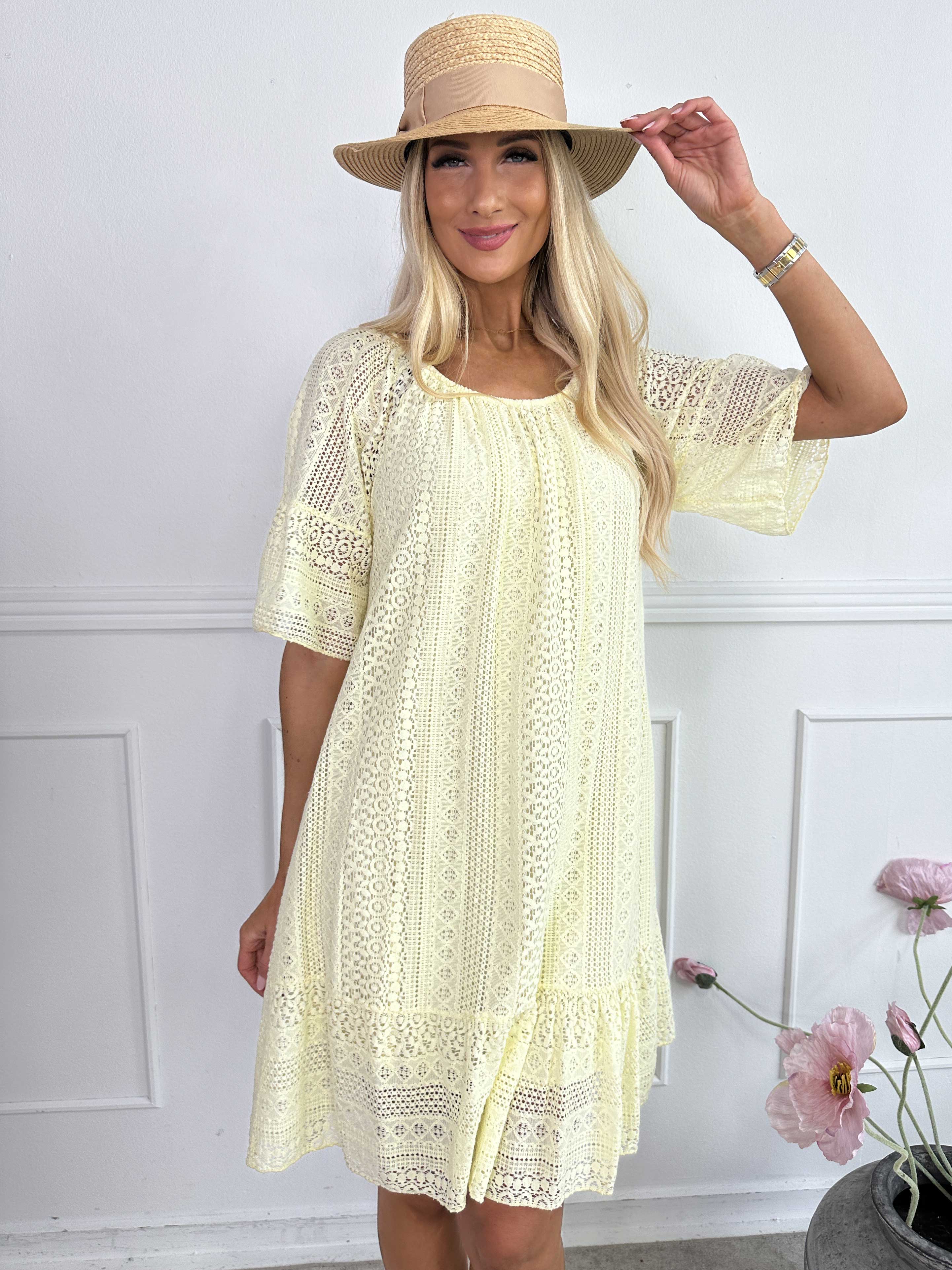 Galateia Sleeves - Kjole i blød blonde i bomuld