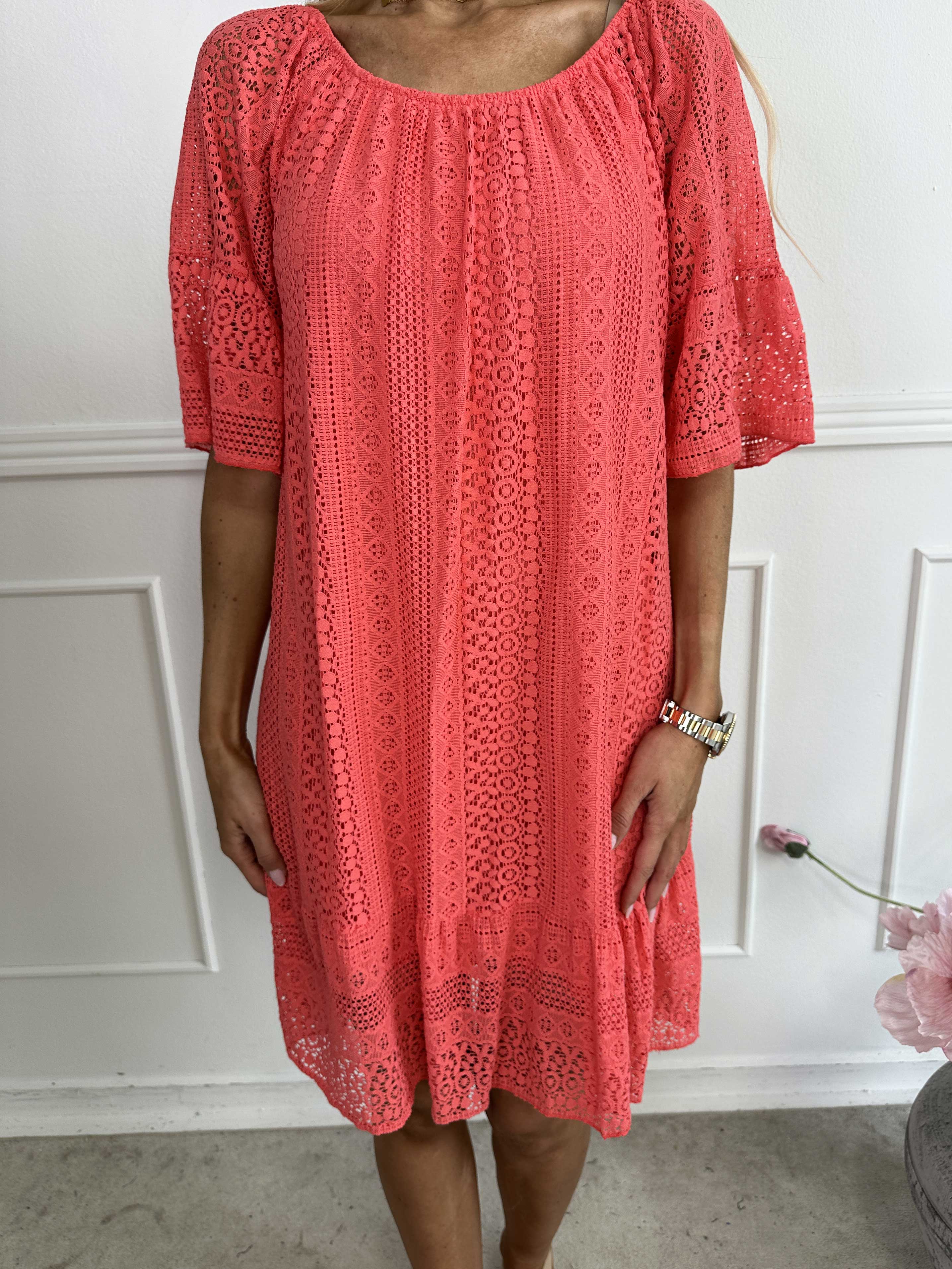 Galateia Sleeves - Kjole i blød blonde i bomuld