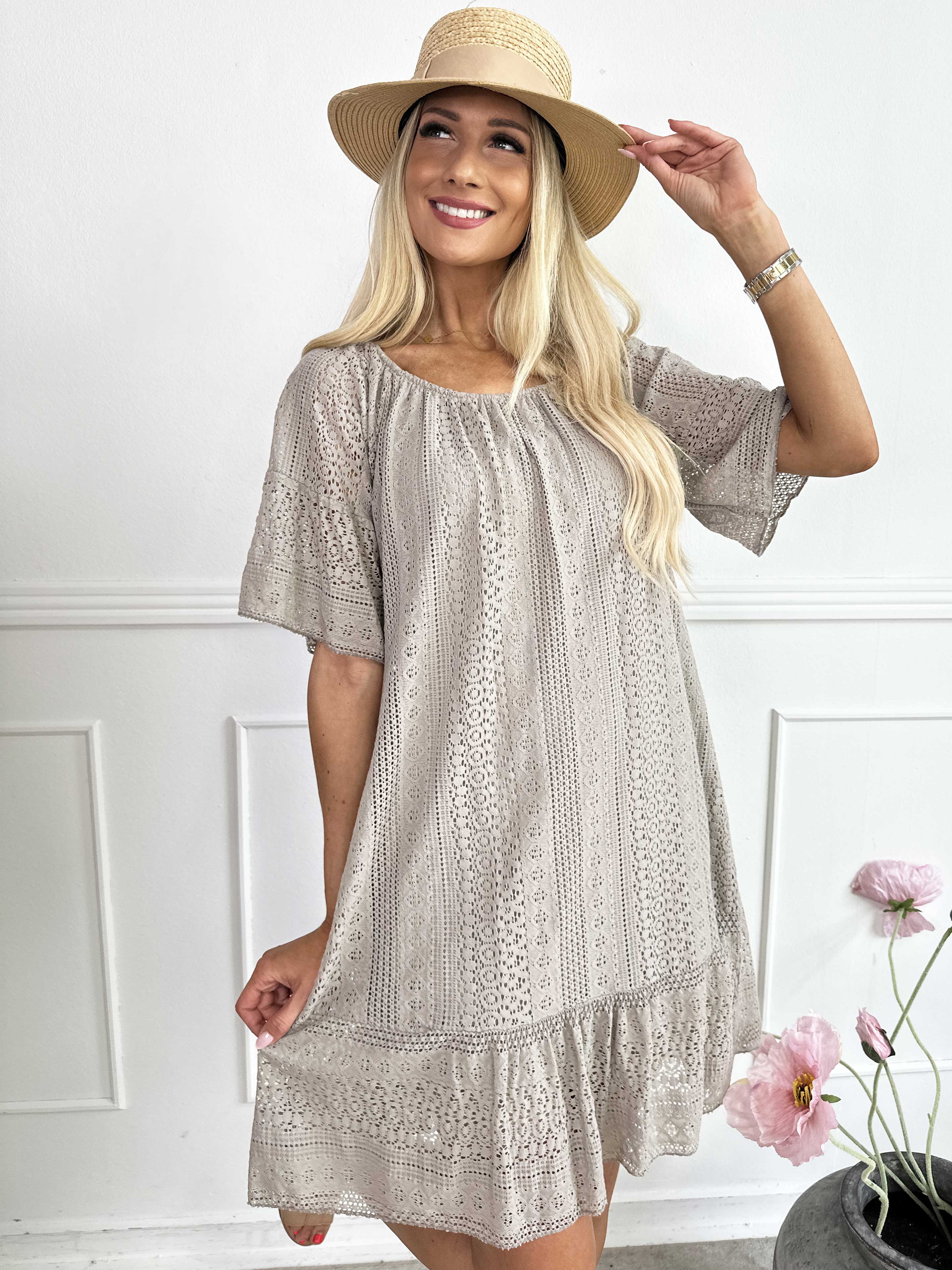 Galateia Sleeves - Kjole i blød blonde i bomuld