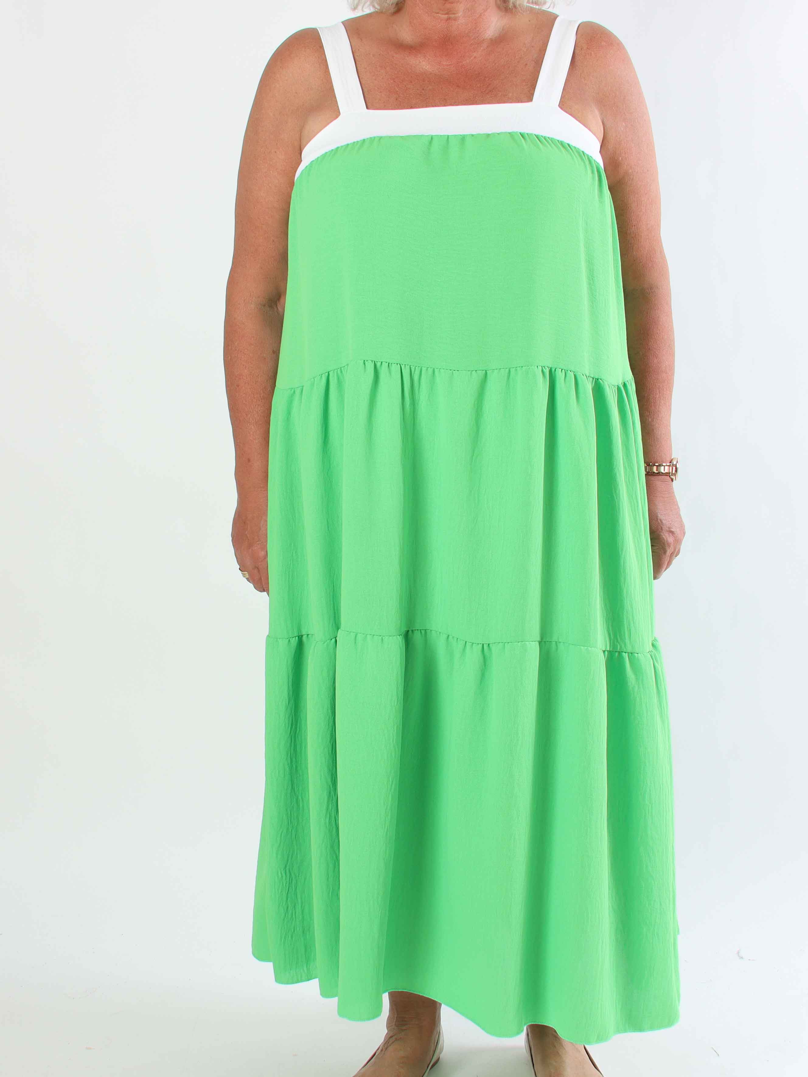 Glenna - Lang plus size kjole i viskose med hvide stropper