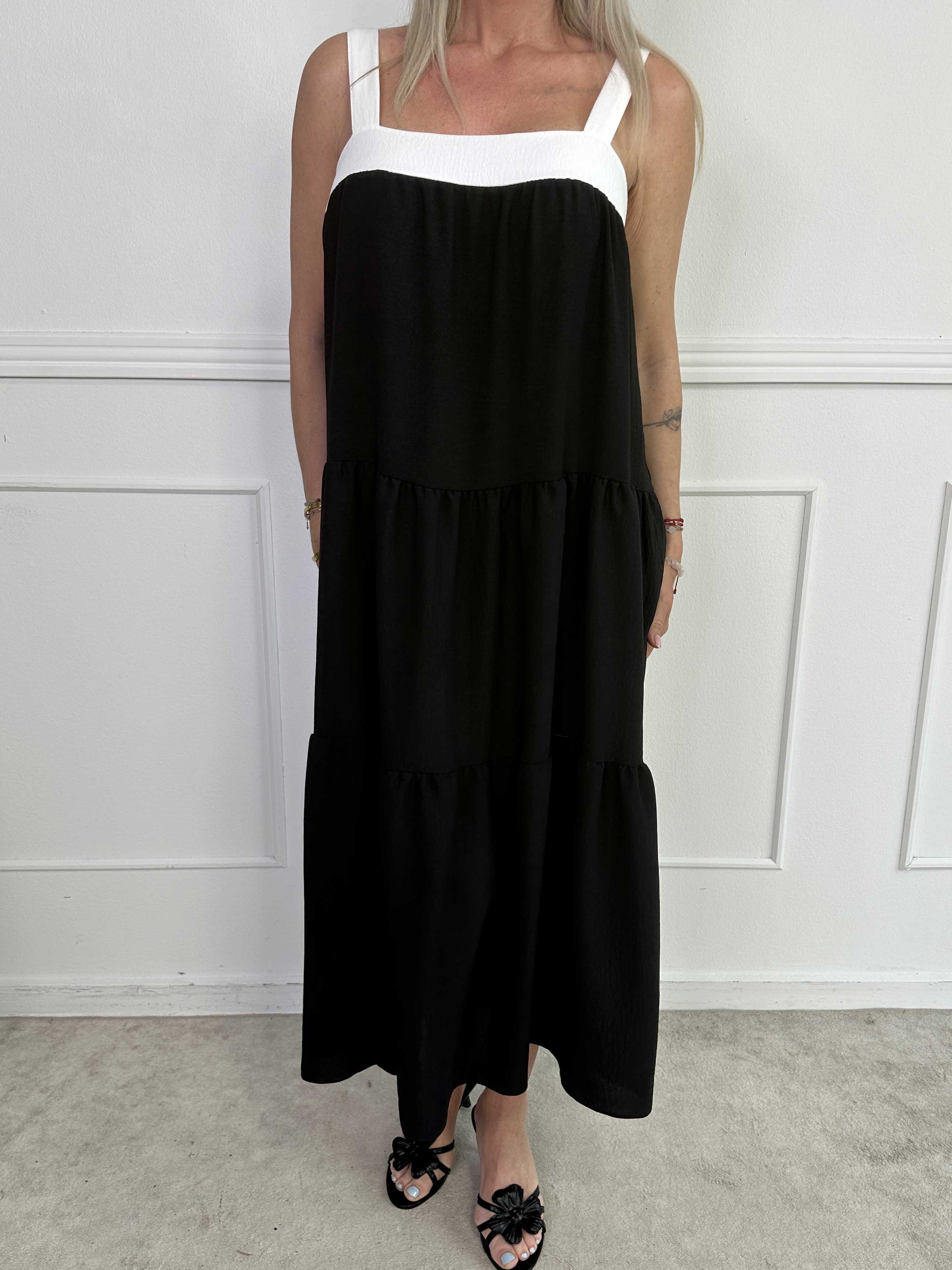 Glenna - Lang lag på lag kjole i viskose med hvide stropper