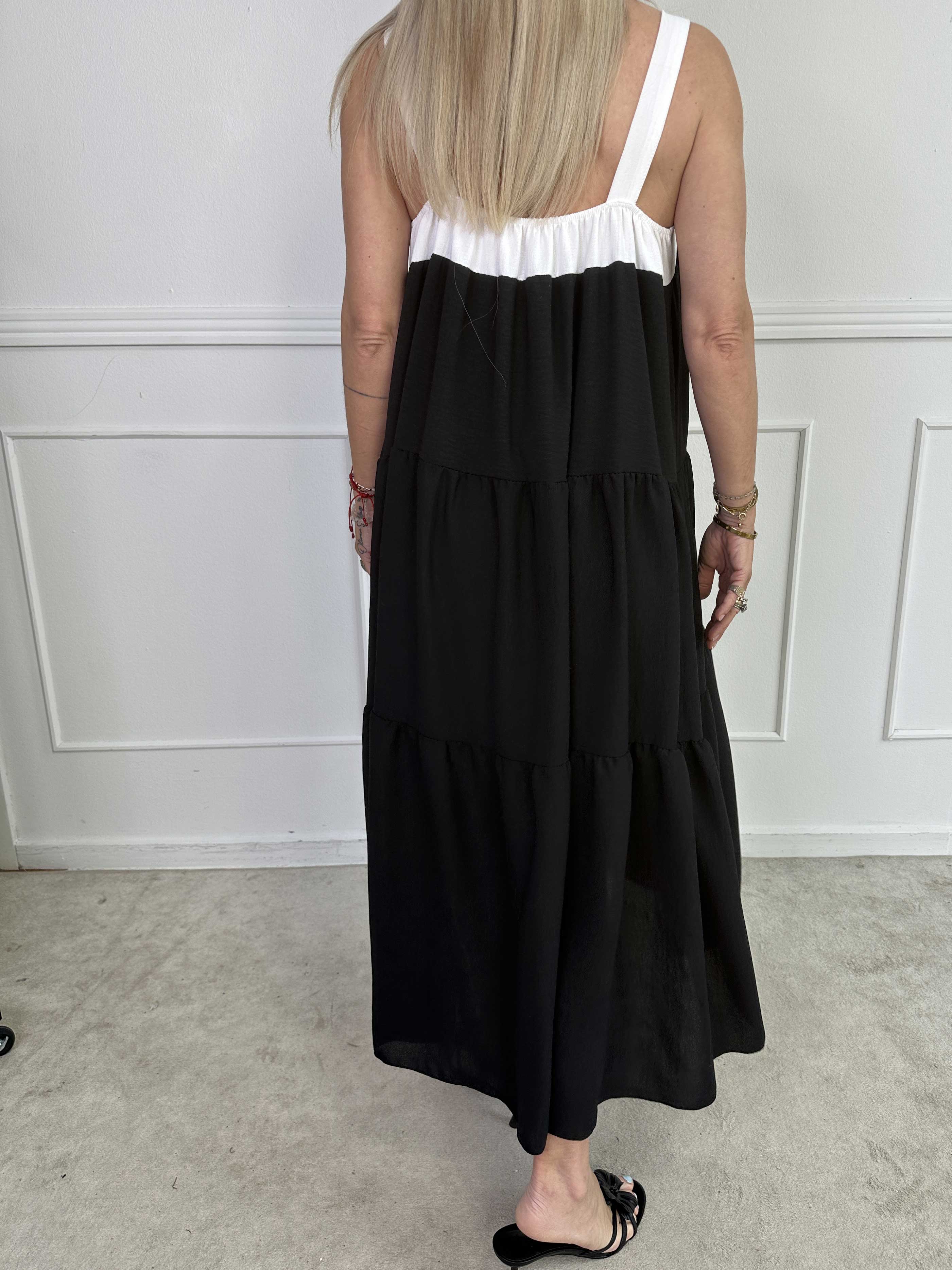 Glenna - Lang lag på lag kjole i viskose med hvide stropper