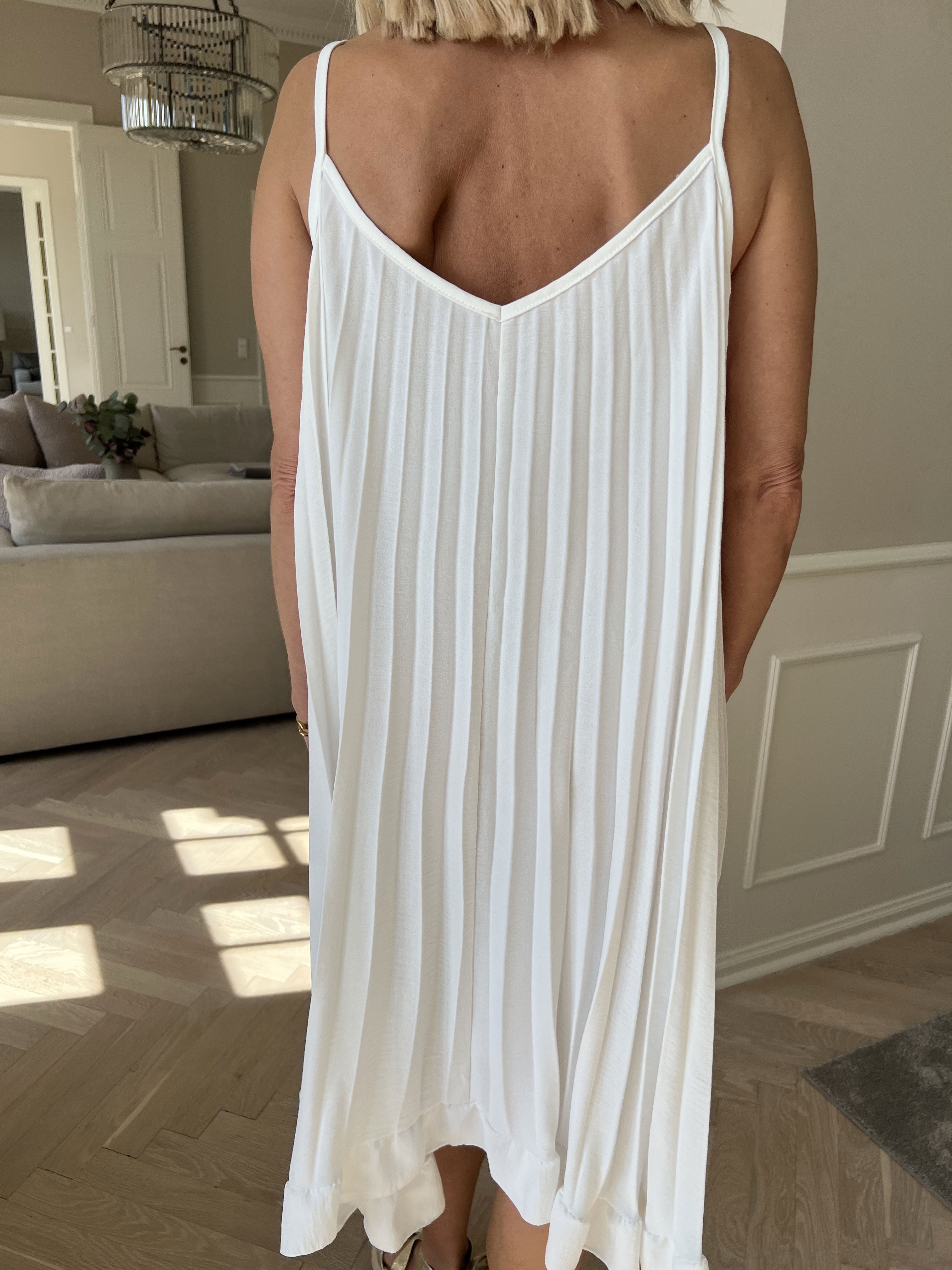 Harper - Plisseret viskose stropkjole i a-facon