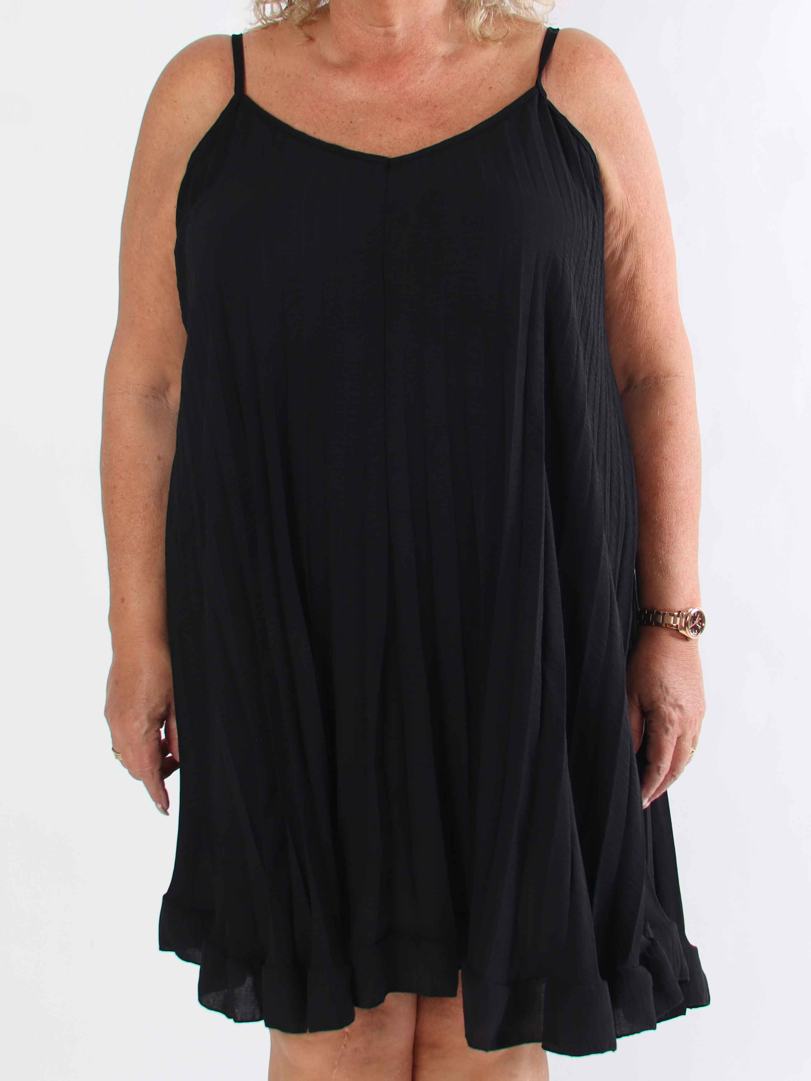 Harper - Plisseret viskose plus size stropkjole i a-facon