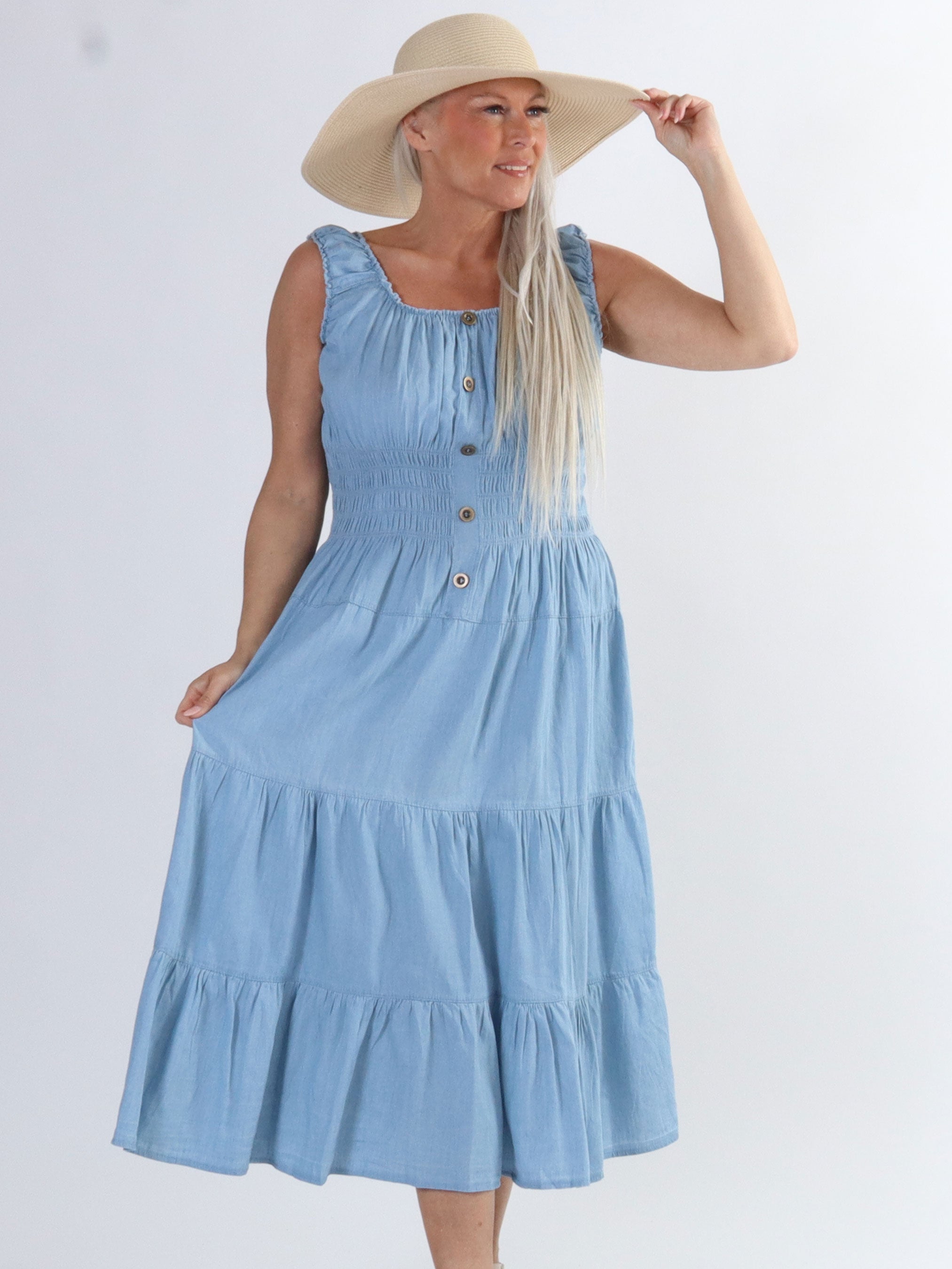 Harper Denim - Sød plus size kjole i bomuld med lag på lag look