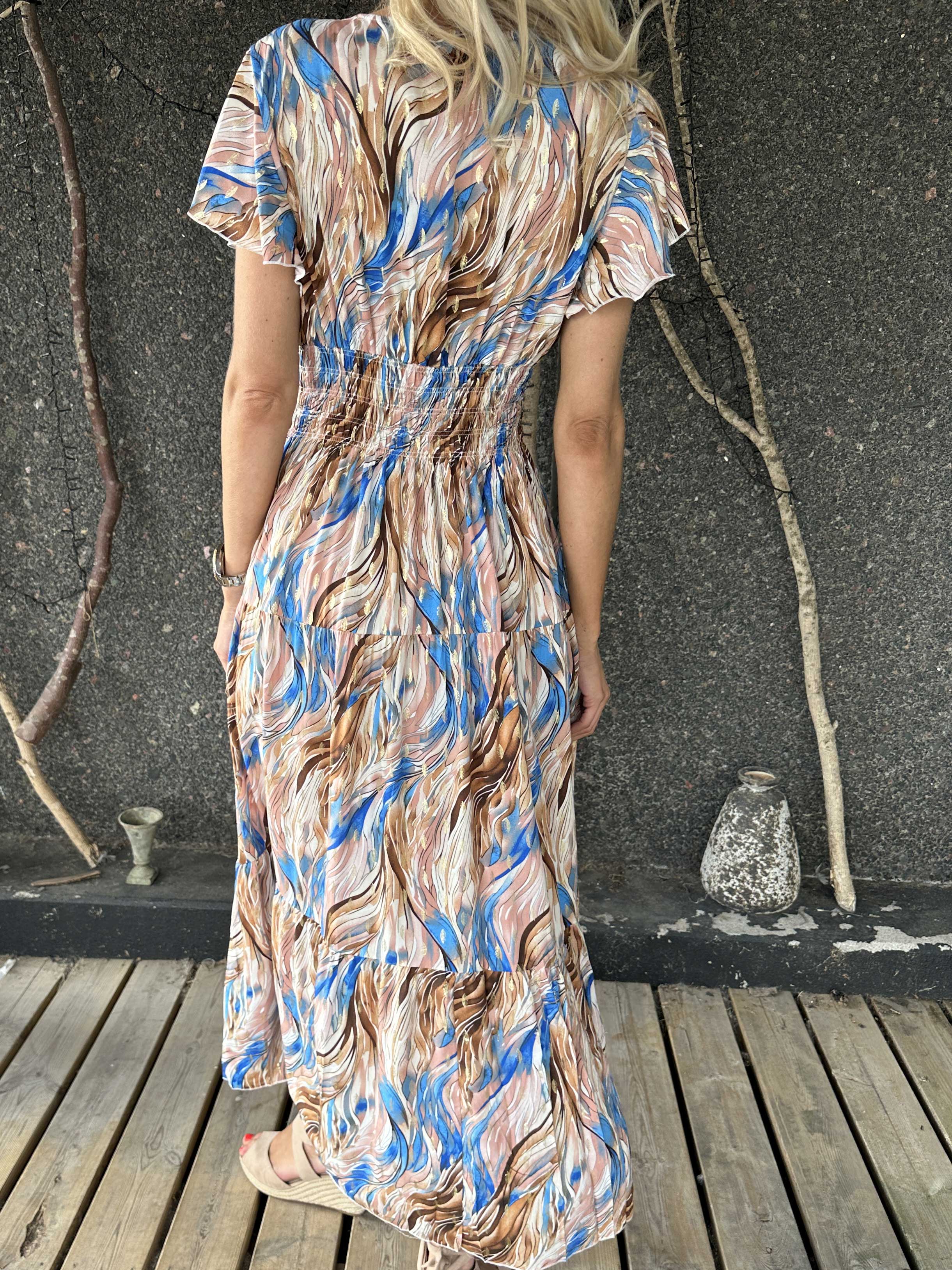 Hinata Pattern - Lang mønstret kjole i viskose med smock