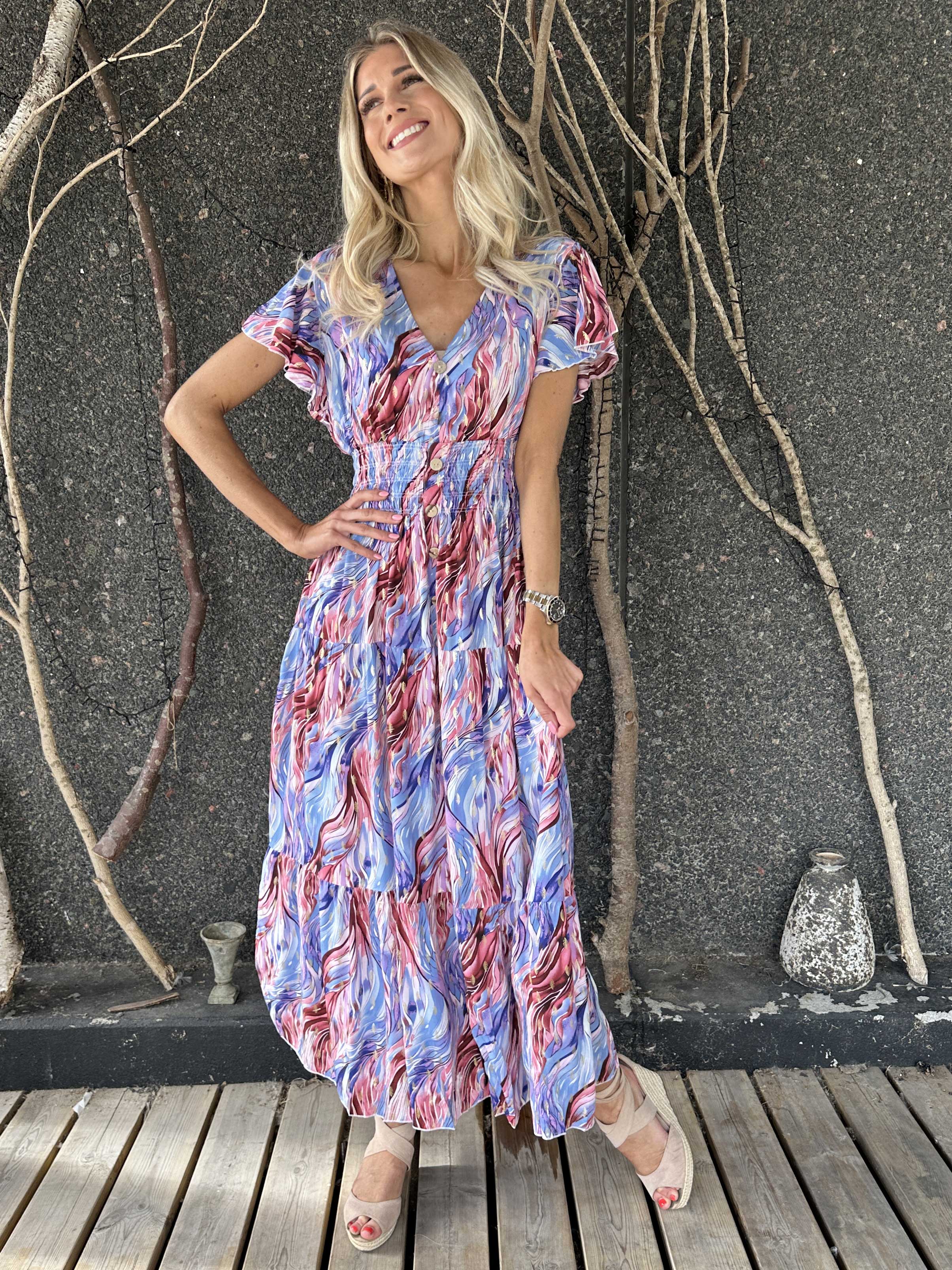 Hinata Pattern - Lang mønstret kjole i viskose med smock