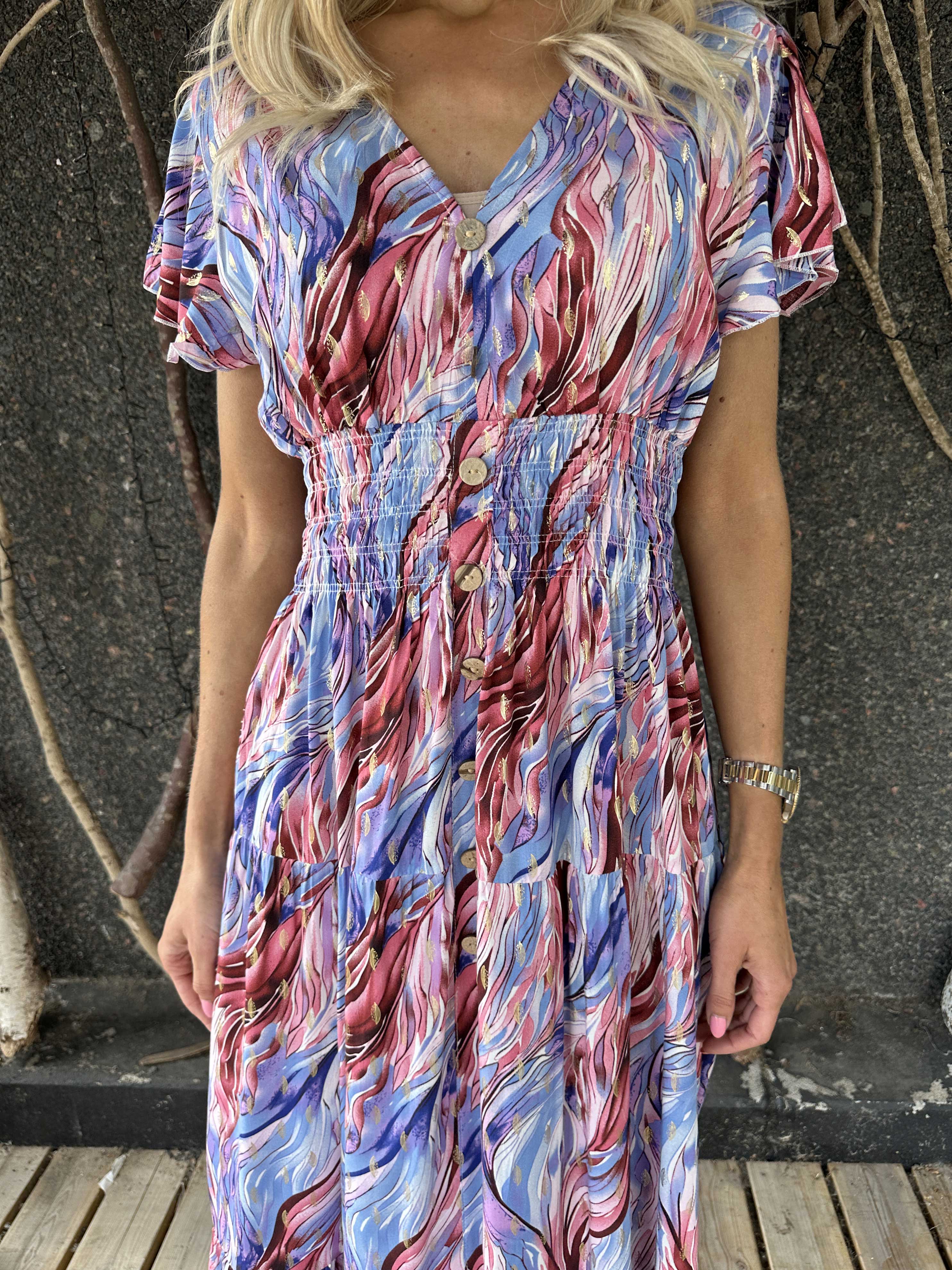 Hinata Pattern - Lang mønstret kjole i viskose med smock